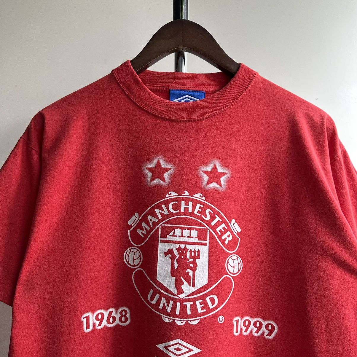 Umbro Vintage 1999 Umbro Manchester United Champions Of Europe Tee Size US M / EU 48-50 / 2 - 3 Thumbnail