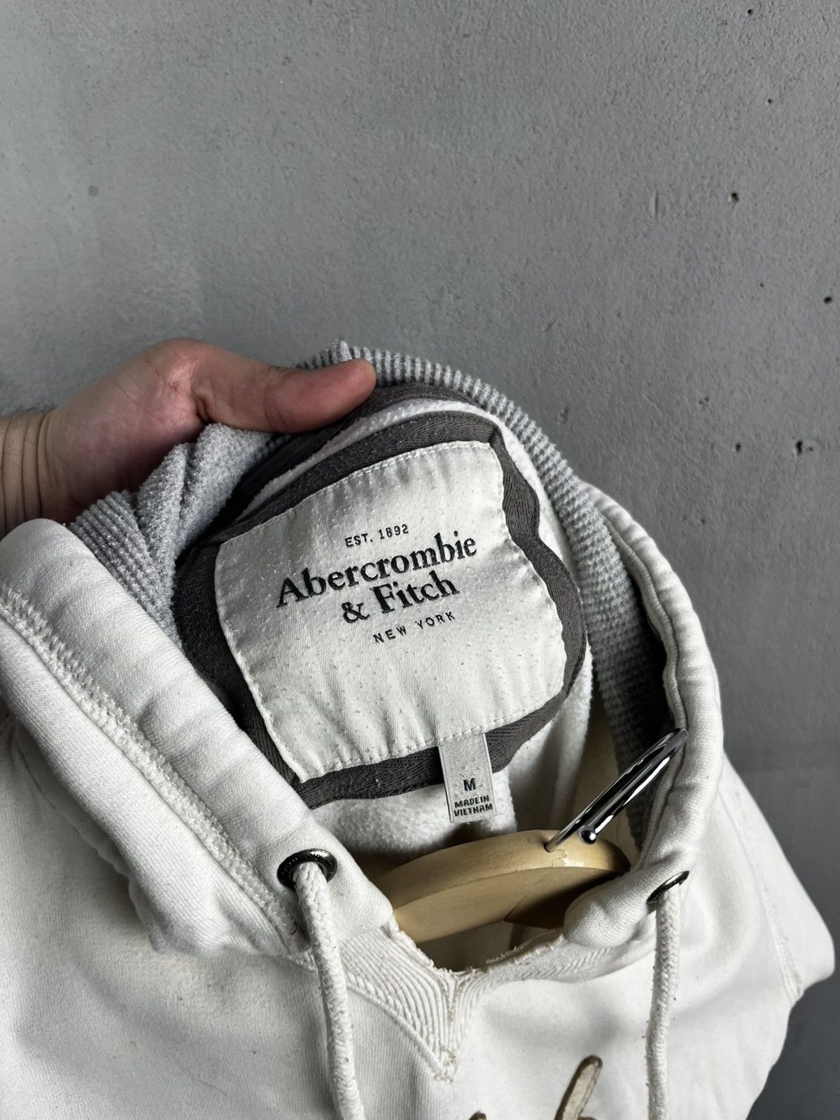 Abercrombie & Fitch Abercrombie fitch y2k hoodie size m Size M / US 6-8 / IT 42-44 - 18 Thumbnail
