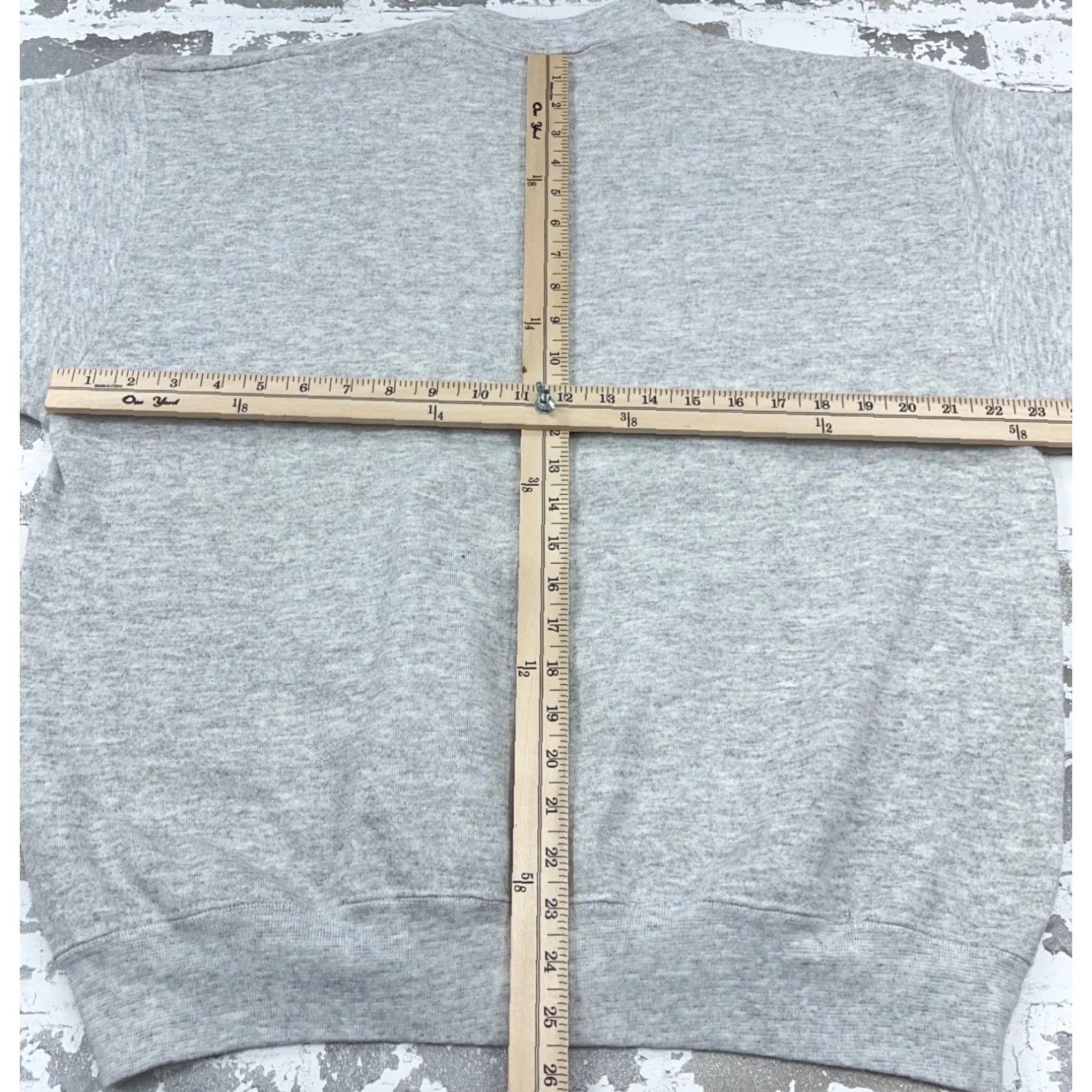 Tultex VINTAGE Tultex Sweatshirt Men XL Gray Crewneck Pullover Graphic Print Embroidered Logo 80s 90s Classic Hipster Retro American Animals Size US XL / EU 56 / 4 - 7 Thumbnail