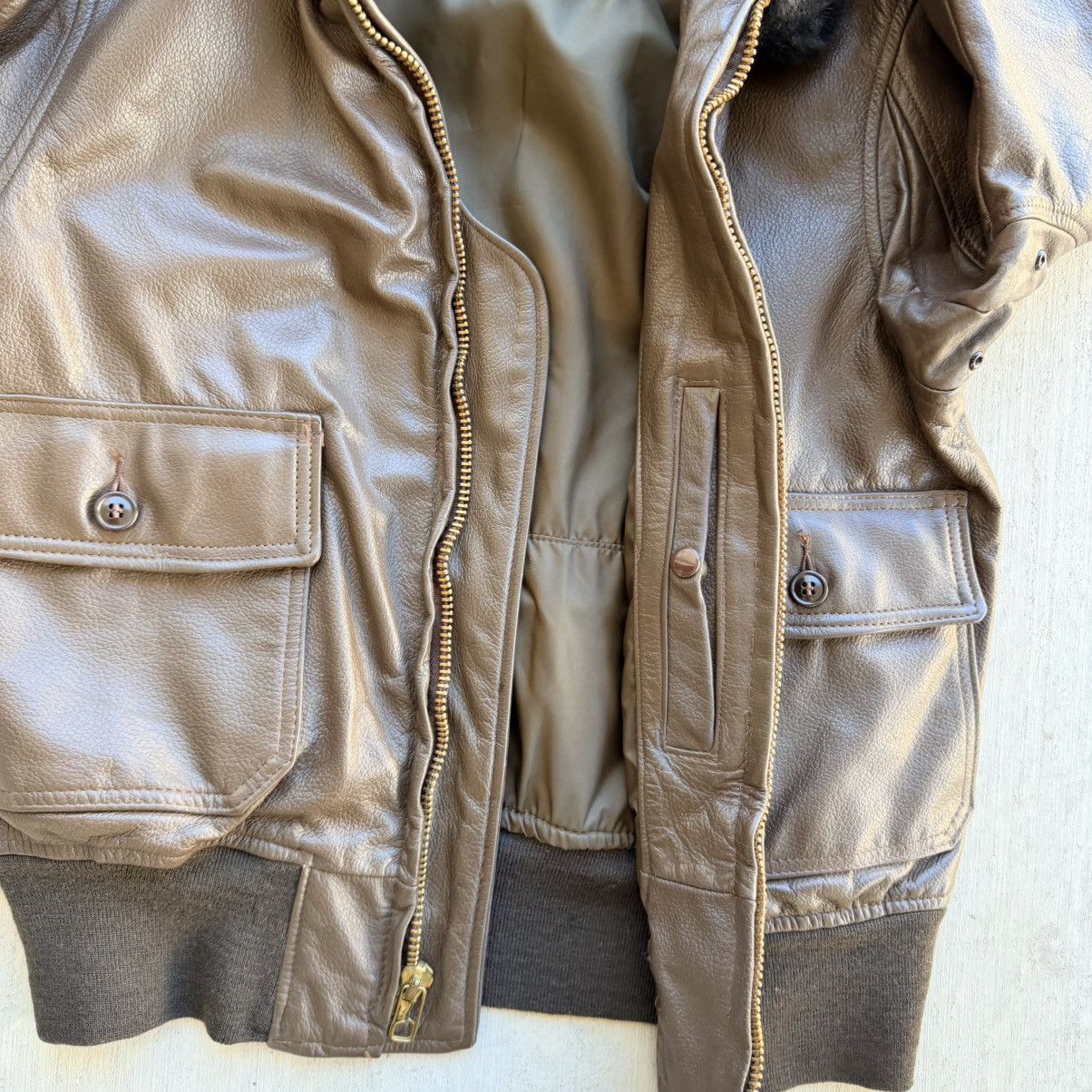Vintage Vintage Brill Bros Leather Flight Jacket Brown Size 42 USA Size US L / EU 52-54 / 3 - 7 Thumbnail