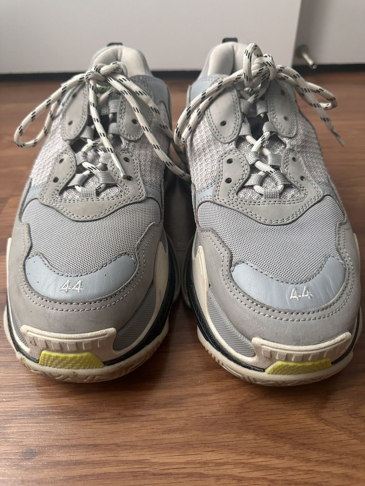 Balenciaga triple s grey neon best sale