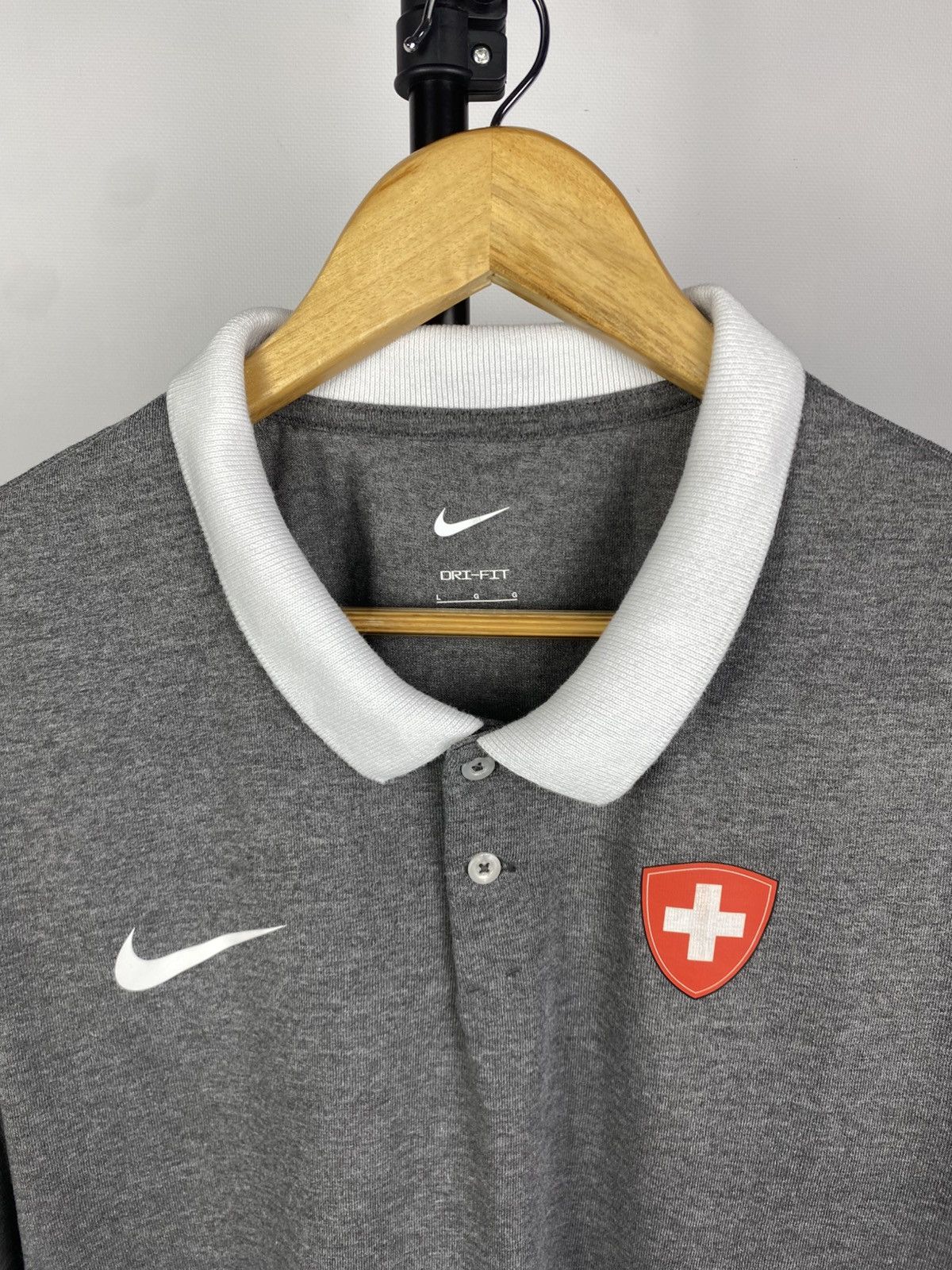Nike × Vintage 00s Nike Suisse FIFA Soccer Jersey Polo T-Shirt y2k Size US L / EU 52-54 / 3 - 3 Thumbnail