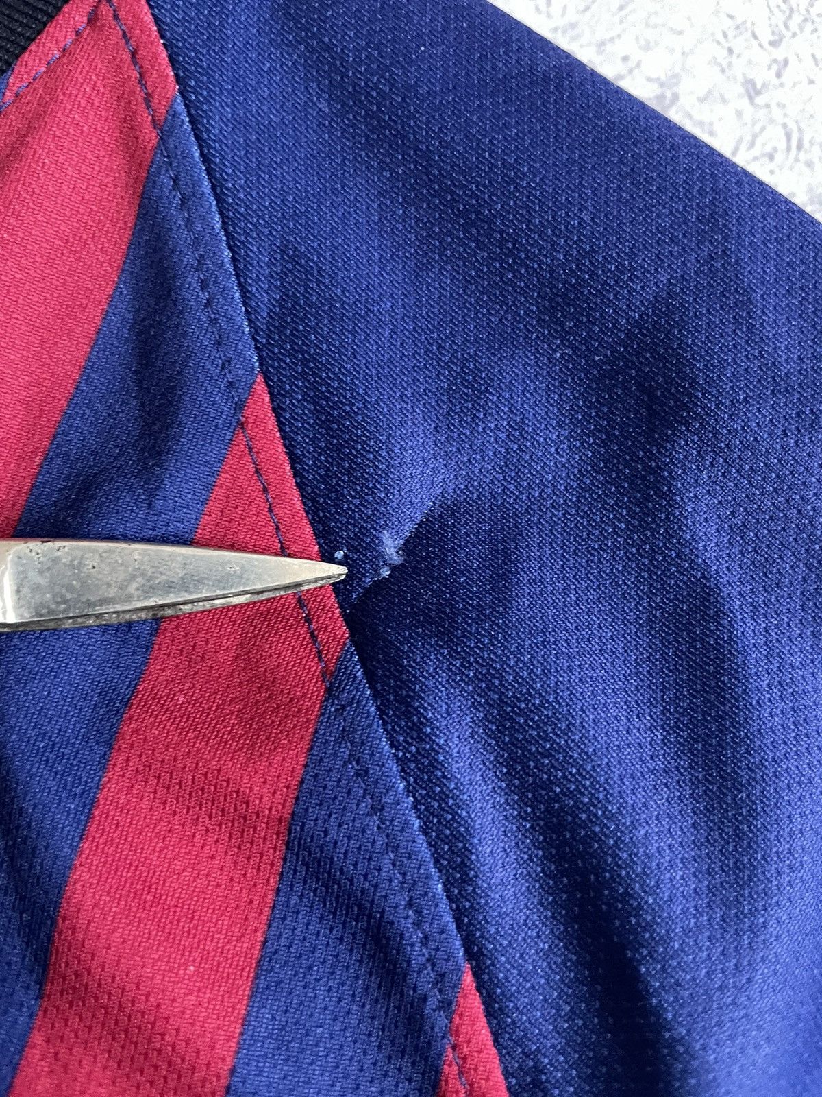 Nike Nike FC Barcelona 2018/2019 Home Football Jersey Kit Size US M / EU 48-50 / 2 - 13 Thumbnail