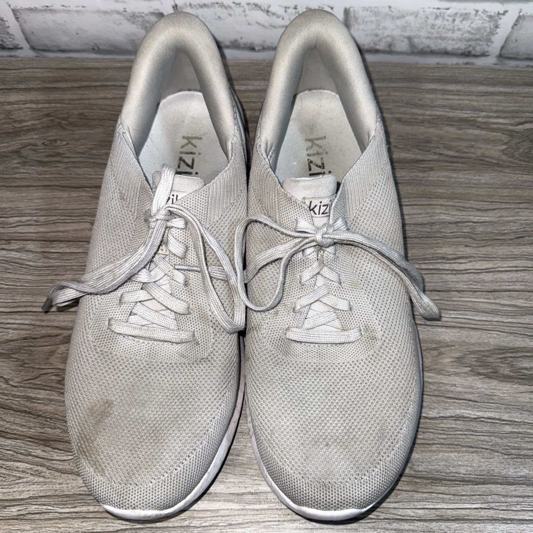 Vintage Kizik Men’s Athens Hands-Free Slip-On Sneakers – Light Gray – Size 11 US / 44 EU – Athletic Sneaker Size US 11 / EU 44 - 5 Thumbnail