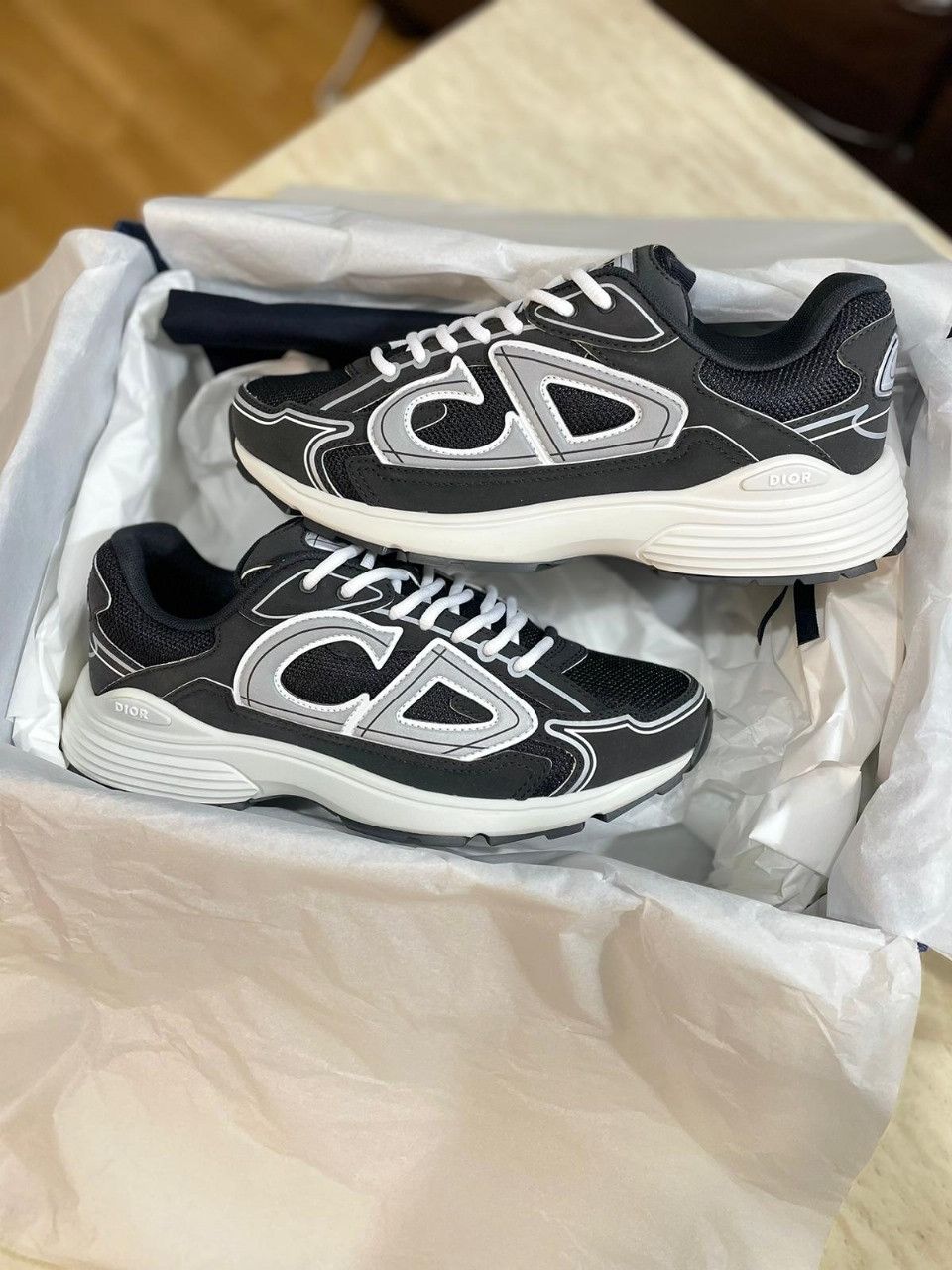 image of Dior O1Tm1Un1I0124 Sneaker In Black, Men's (Size 8)