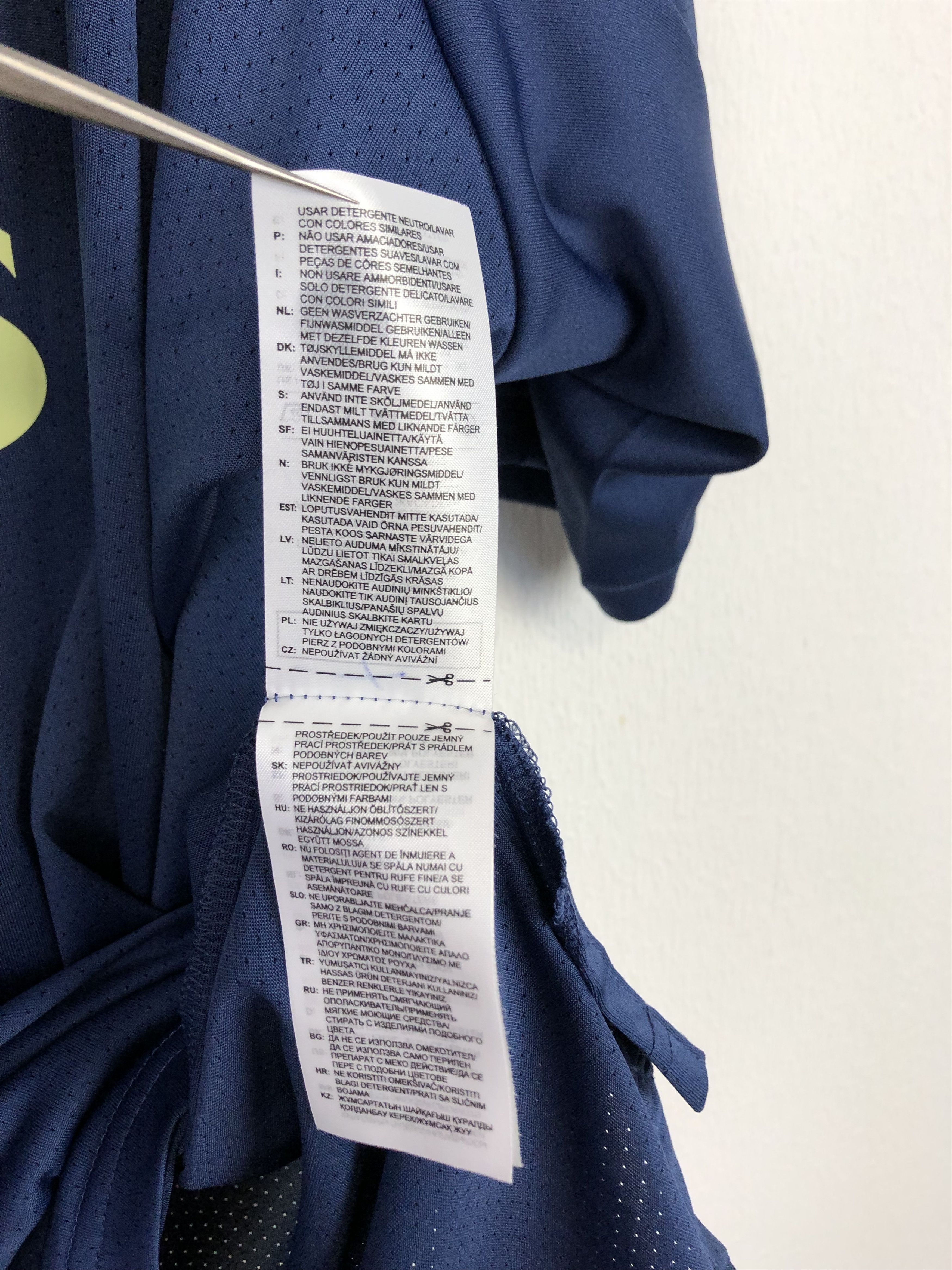 Adidas Adidas Arsenal Football Train Shirt Soccer Gunners Tee Hype Size US XL / EU 56 / 4 - 10 Thumbnail