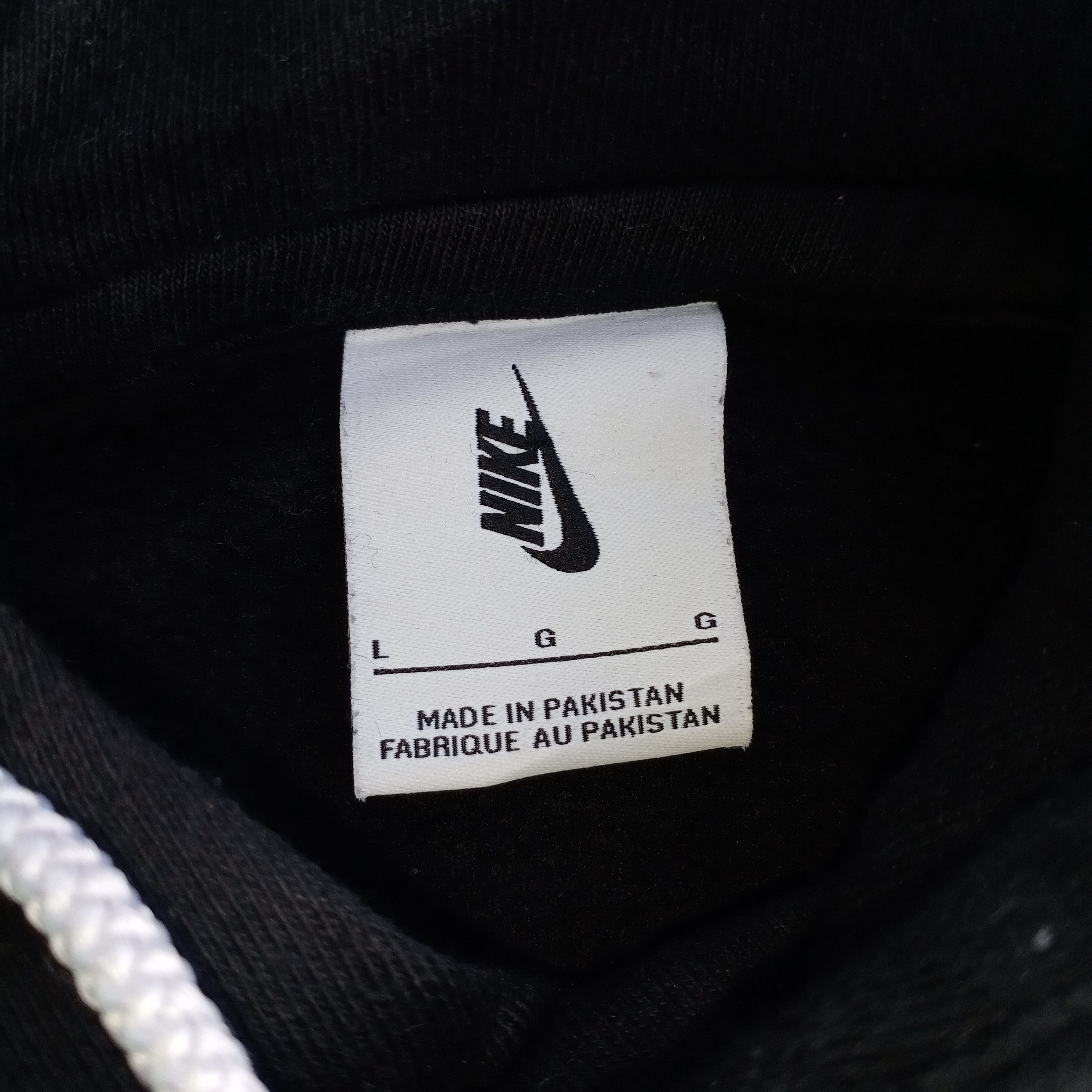 Nike Nike Hoodie Black Logo Swoosh Small Logo Sweater Size US L / EU 52-54 / 3 - 4 Thumbnail