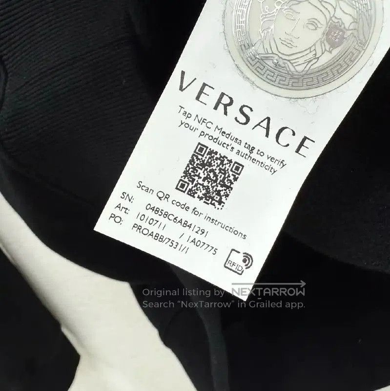 Versace Versace Men's Black Long Sleeve Sweatshirt . Size US M / EU 48-50 / 2 - 5 Thumbnail