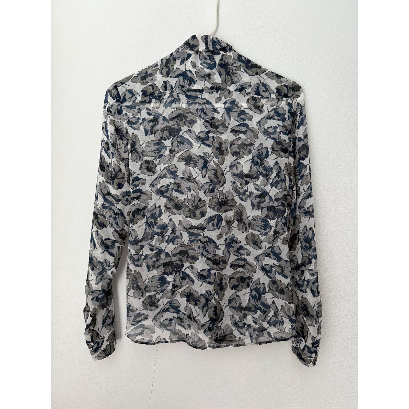 Calvin Klein Calvin Klein Floral Button-Down Tie Front Blouse Size S Size S / US 4 / IT 40 - 2 Thumbnail