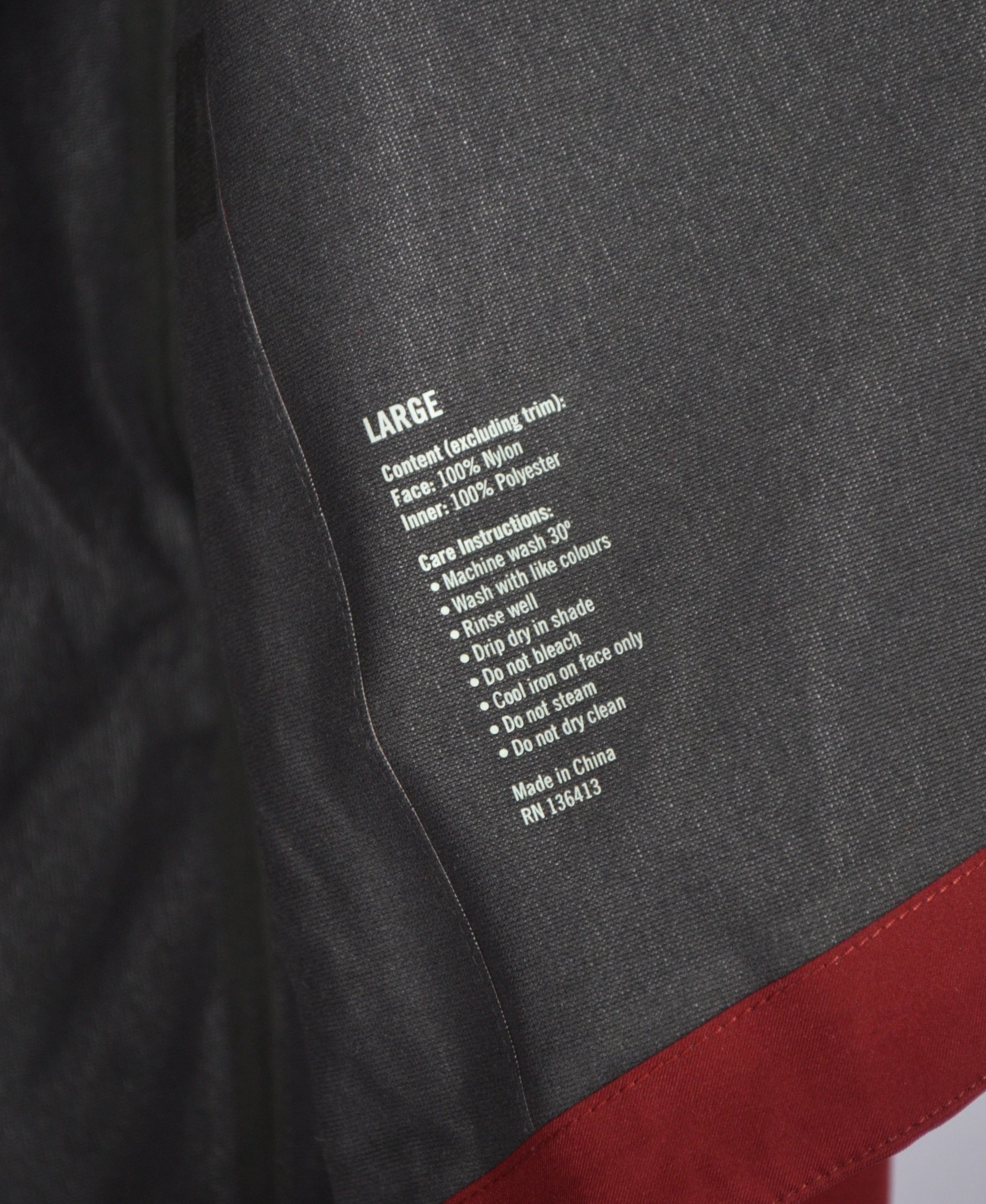 Rapha Rapha Hardshell Winter Full Zip Red Maroon Jacket Size L Size US L / EU 52-54 / 3 - 14 Thumbnail