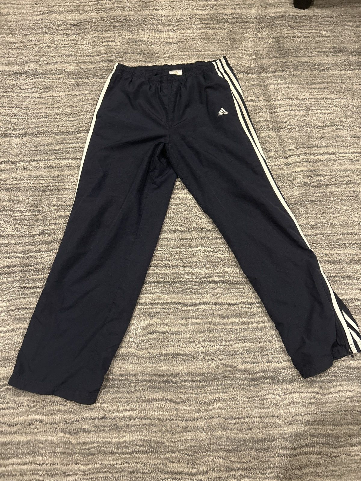 Adidas Adidas joggers Size US 28 / EU 44 - 2 Thumbnail