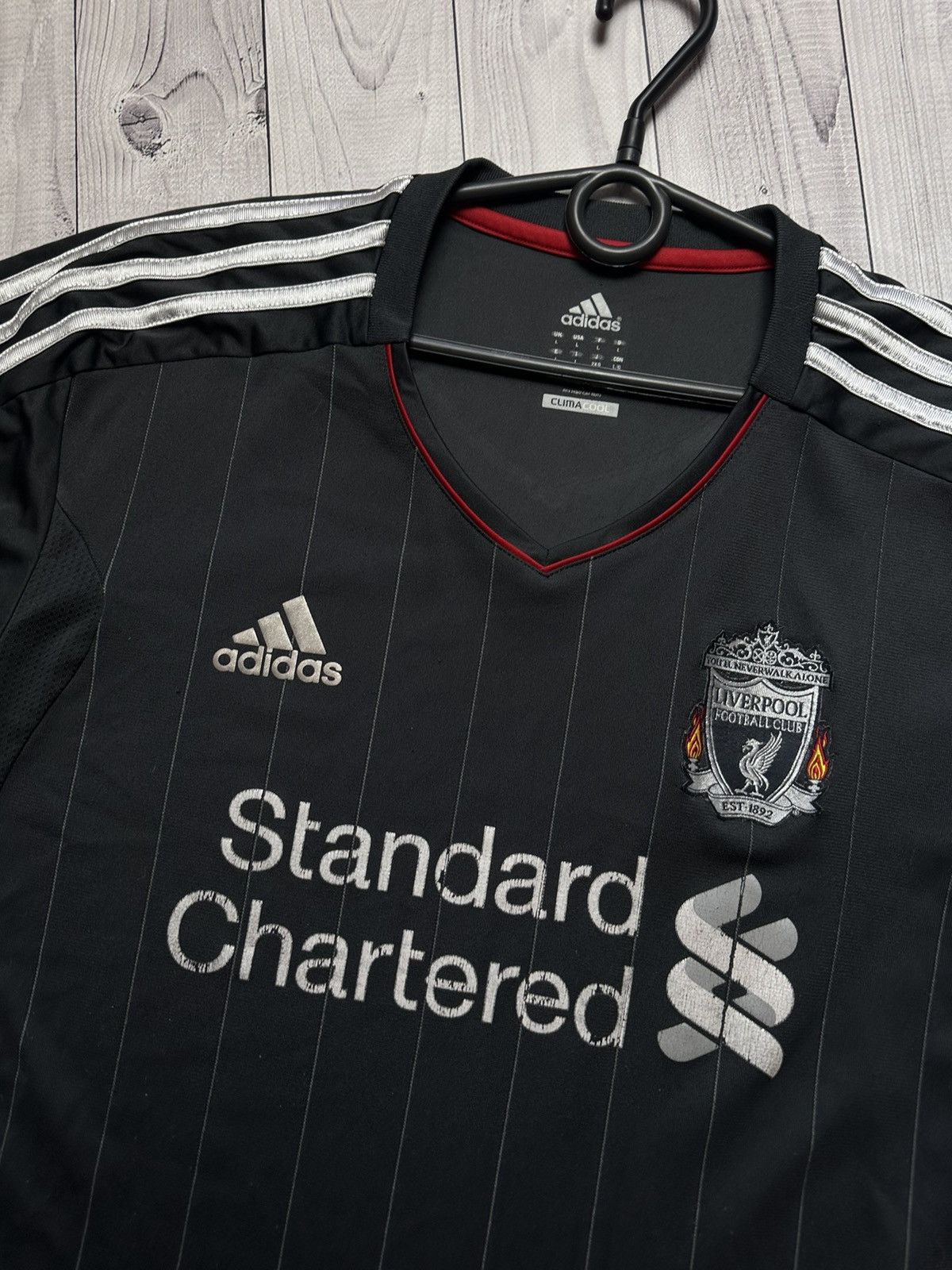 Adidas × Vintage Vintage Liverpool adidas black soccer jersey size L logo Size US L / EU 52-54 / 3 - 3 Thumbnail