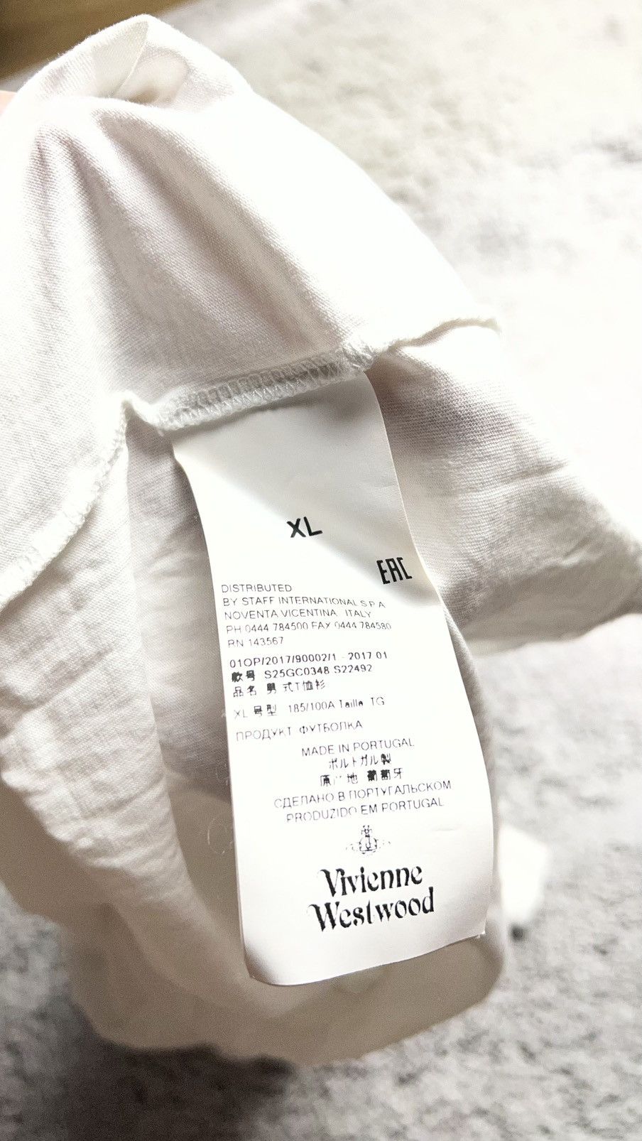Vivienne Westwood Vivienne Westwood small logo tee size XL fits on L Size US L / EU 52-54 / 3 - 7 Thumbnail
