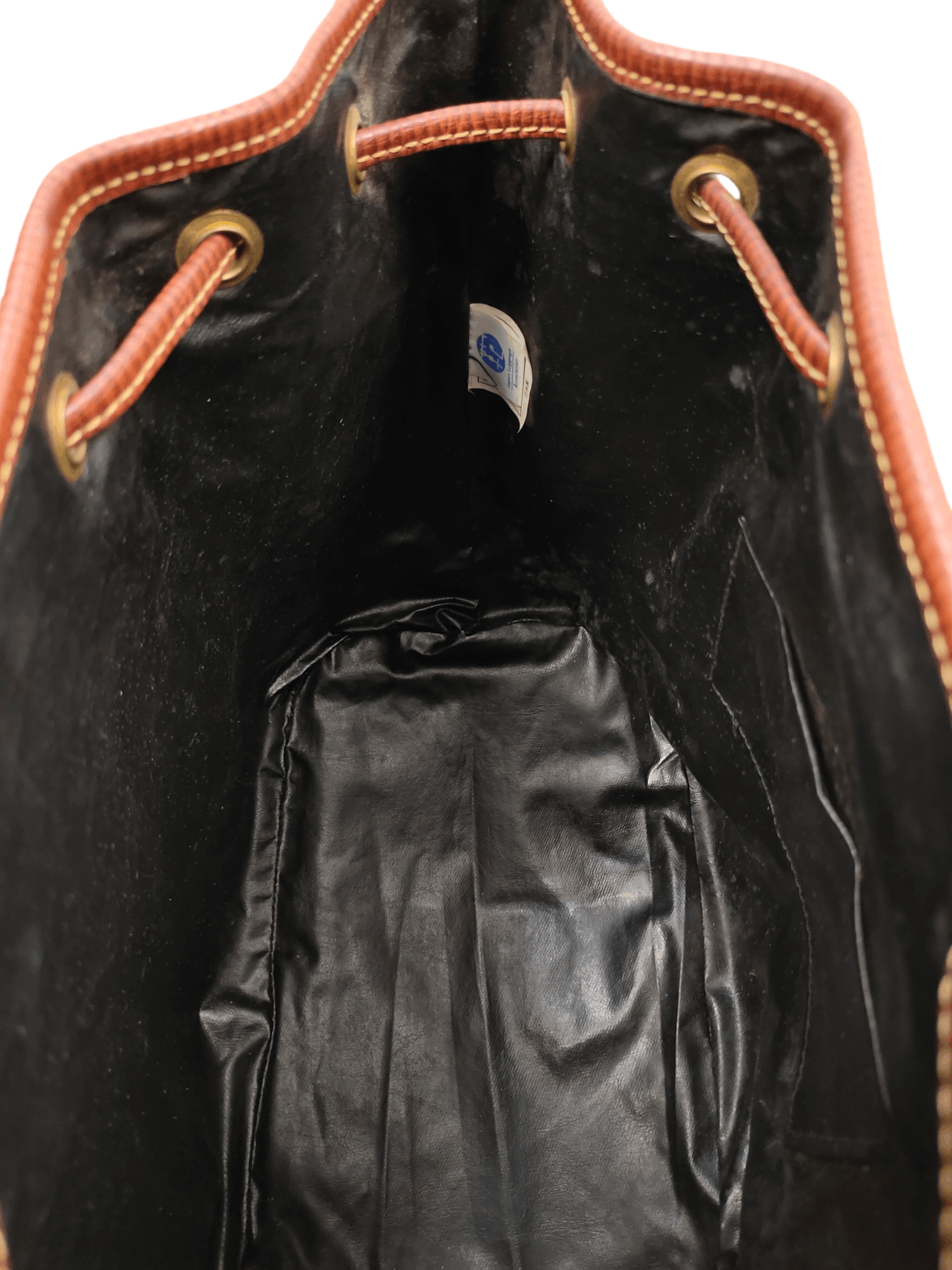 Leather Vintage Japan Luggage Patina Leather Bucket Sling Bag Size ONE SIZE - 13 Thumbnail