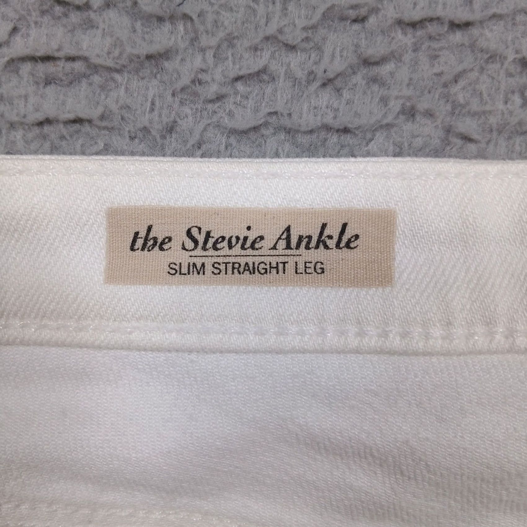 Vintage AG Adriano Goldschmied The Stevie Ankle Jeans Women's 31 White Slim Distressed Denim 28in Inseam Size 24" / US 00 / IT 34 - 6 Thumbnail