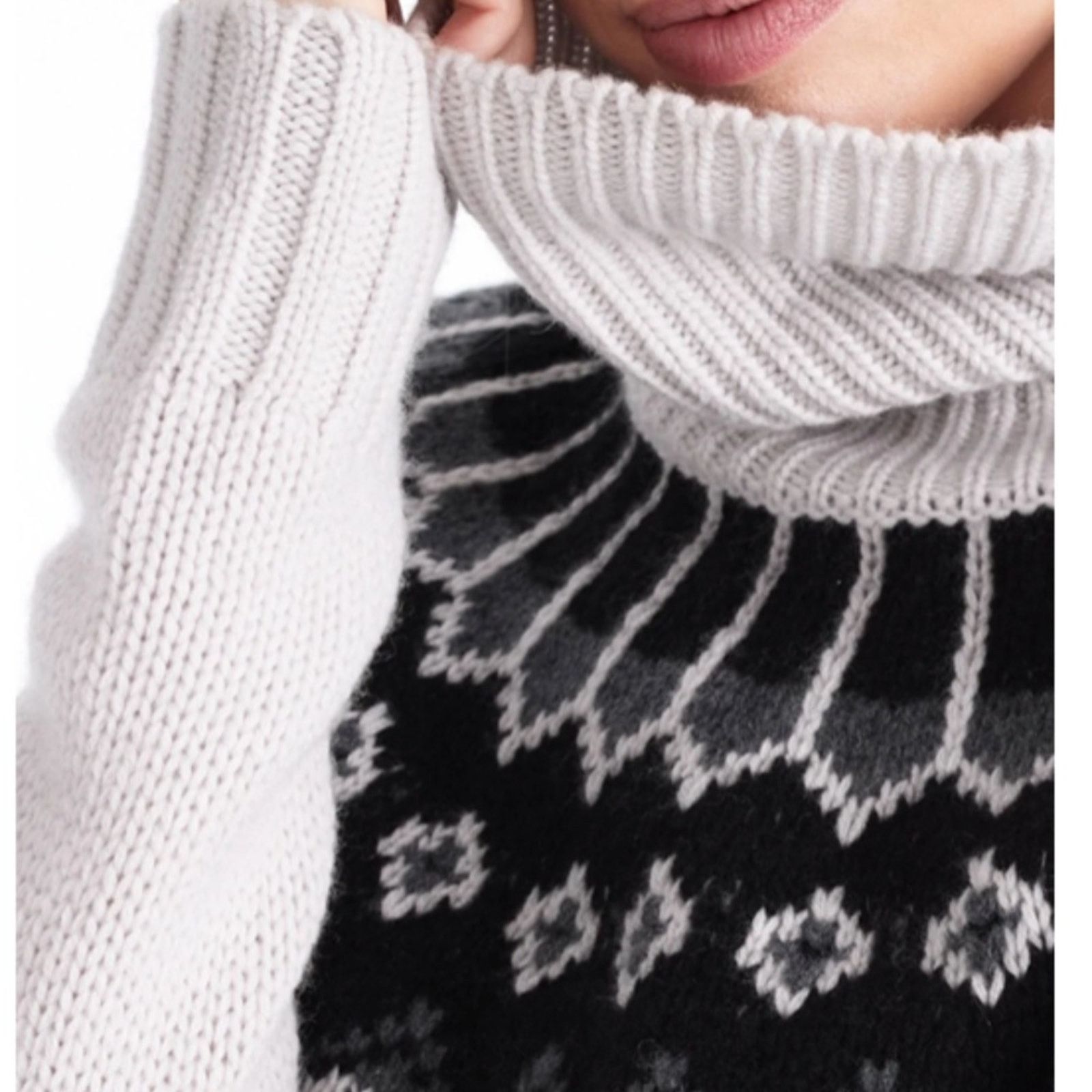 NakedCashmere JOLENE PATTERN TURTLENECK CASHMERE SWEATER NAKEDCASHMERE Size L / US 10 / IT 46 - 4 Thumbnail