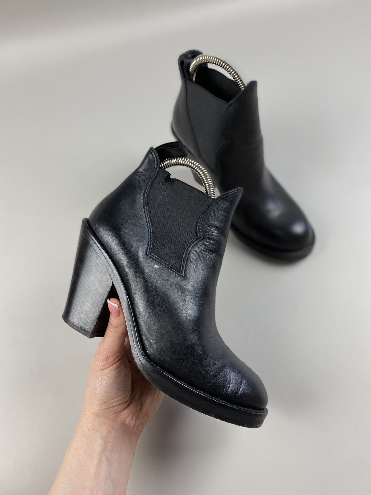 Acne Studios Acne ladies leather heeled boots size 37 Size US 7 / IT 37 - 9 Thumbnail