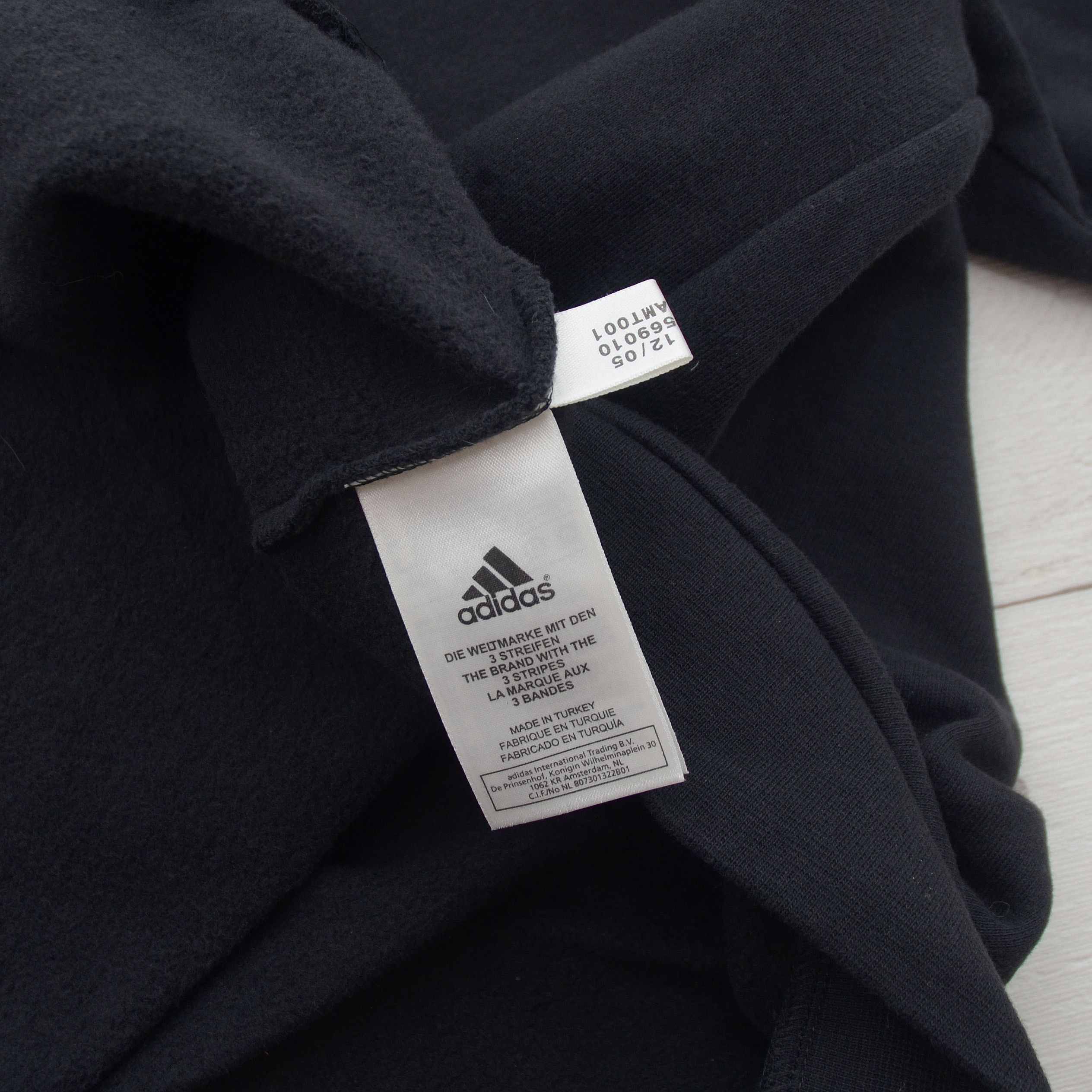 Adidas × Vintage Vintage Adidas Sweatshirt Embroidered Logo Black size XL Size US XL / EU 56 / 4 - 9 Thumbnail