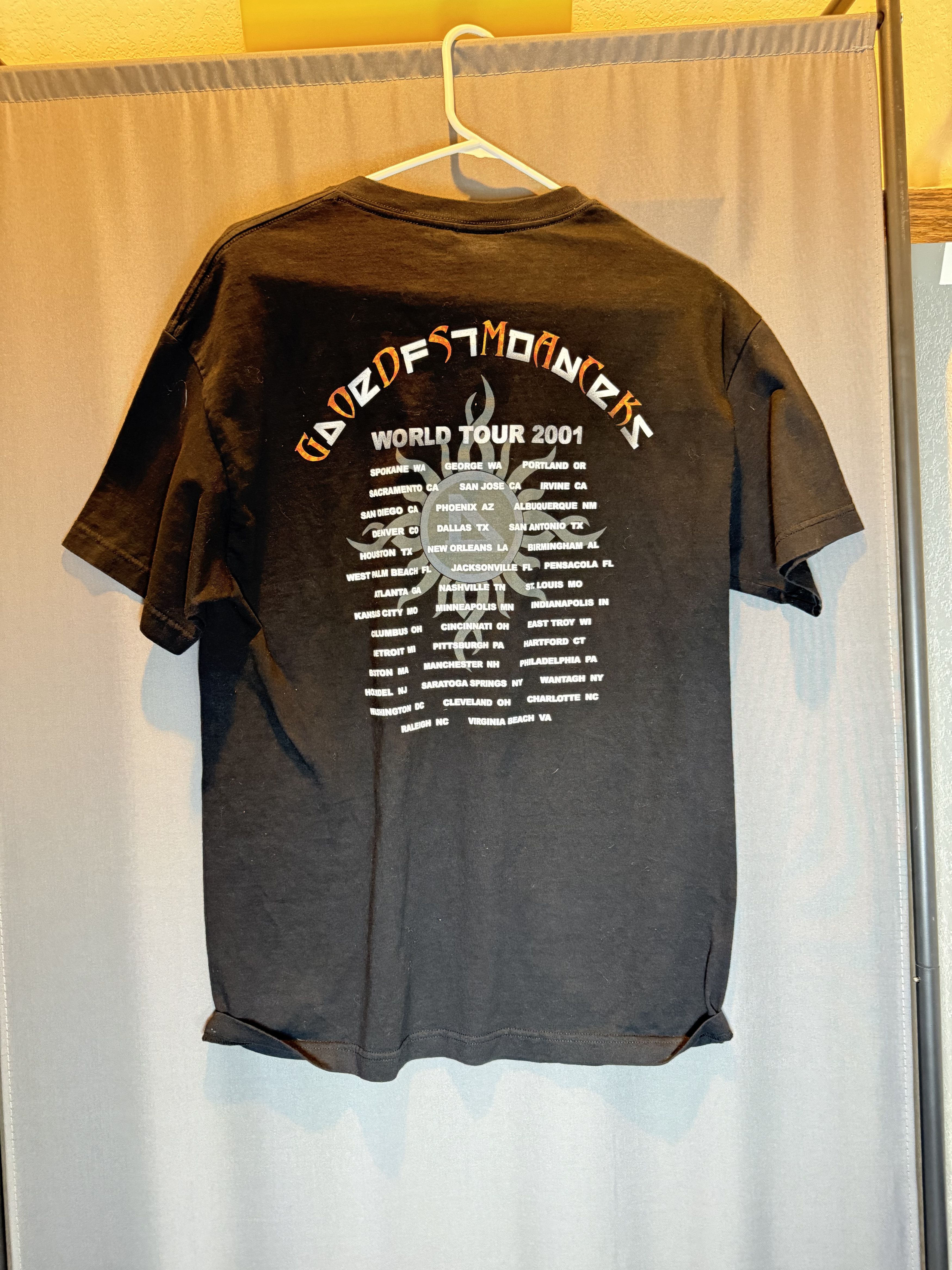 Band Tees Vintage Style Godsmack Sun Logo Rock Band T Shirt Size US L / EU 52-54 / 3 - 3 Thumbnail