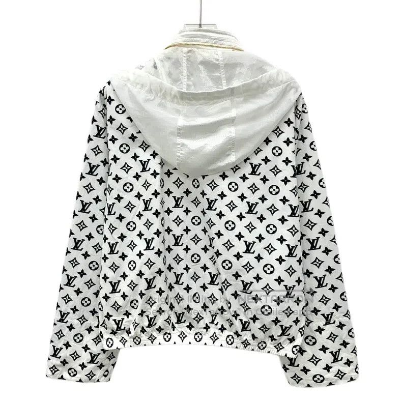 Louis Vuitton Louis Vuitton 23 Cotton Hooded Drawstring Zipper Long Slee Size XS / US 0-2 / IT 36-38 - 2 Thumbnail