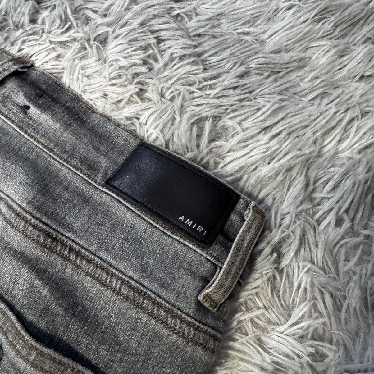 Amiri Amiri Storm Grey Distressed Skinny Jeans Size US 32 / EU 48 - 17 Thumbnail