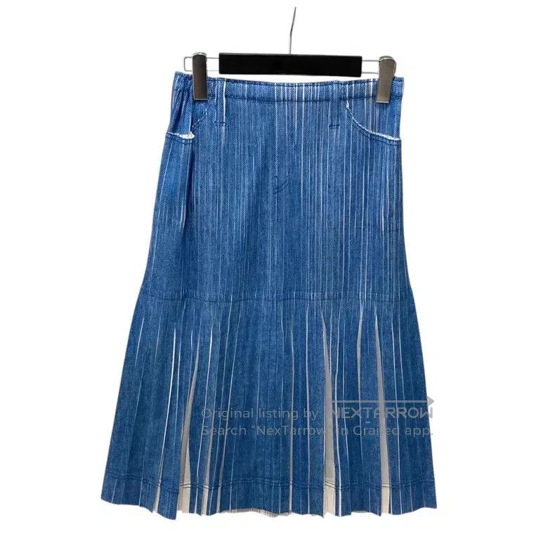 Issey Miyake Issey Miyake SIZE:3 Denim Pleated Skirt Size 31" - 1 Thumbnail