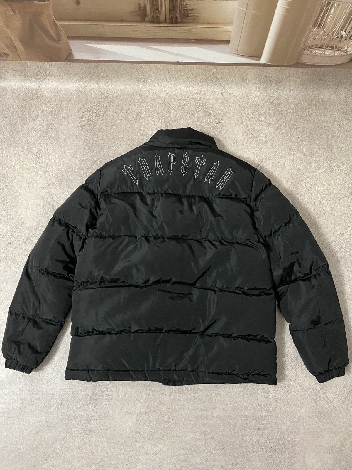 Trapstar London × Vintage Trapstar vintage distressed down jacket Size US L / EU 52-54 / 3 - 1 Thumbnail