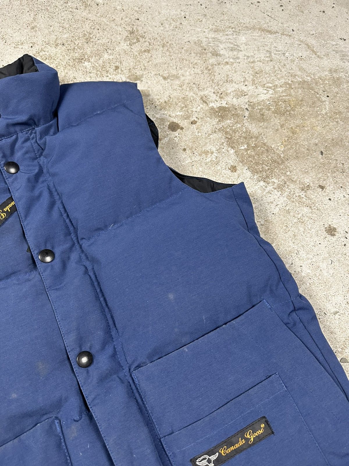 Canada Goose Vintage Canada Goose Blue Down Puffer Vest Size US XS / EU 42 / 0 - 4 Thumbnail