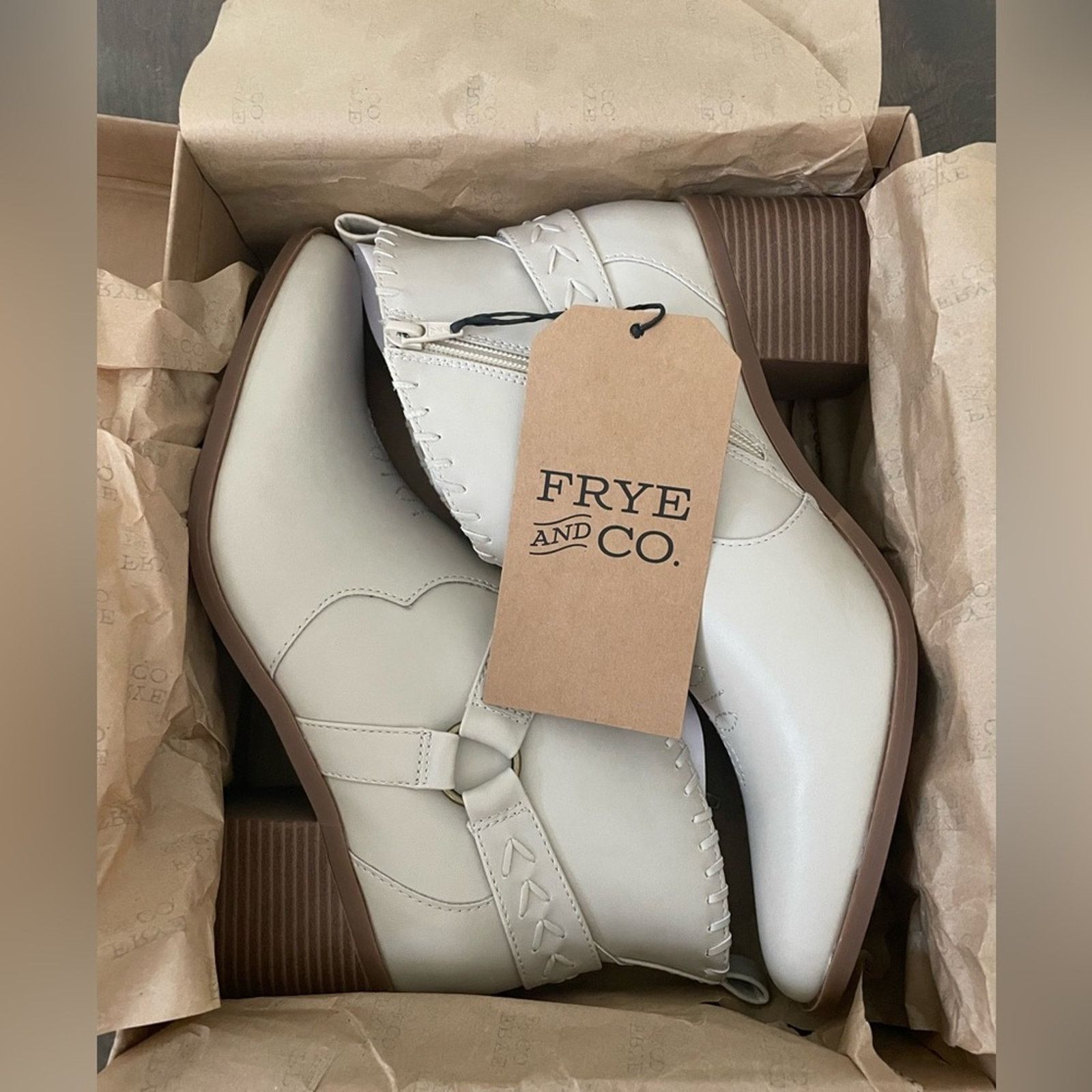 Frye Frye & Co. Palma Stacked Southwestern Ankle Bootie Sand 11M Size US 11 / IT 41 - 7 Thumbnail