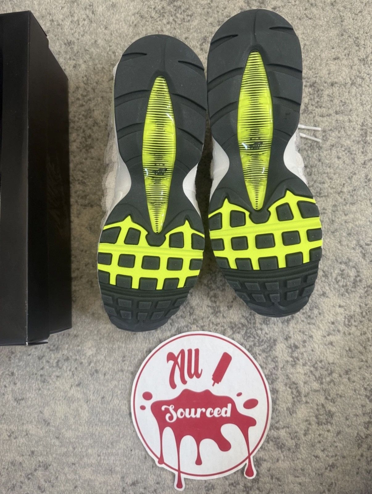 Nike Nike x Moma Air Max 95 Neon Reverse Size US 11 / EU 44 - 5 Thumbnail