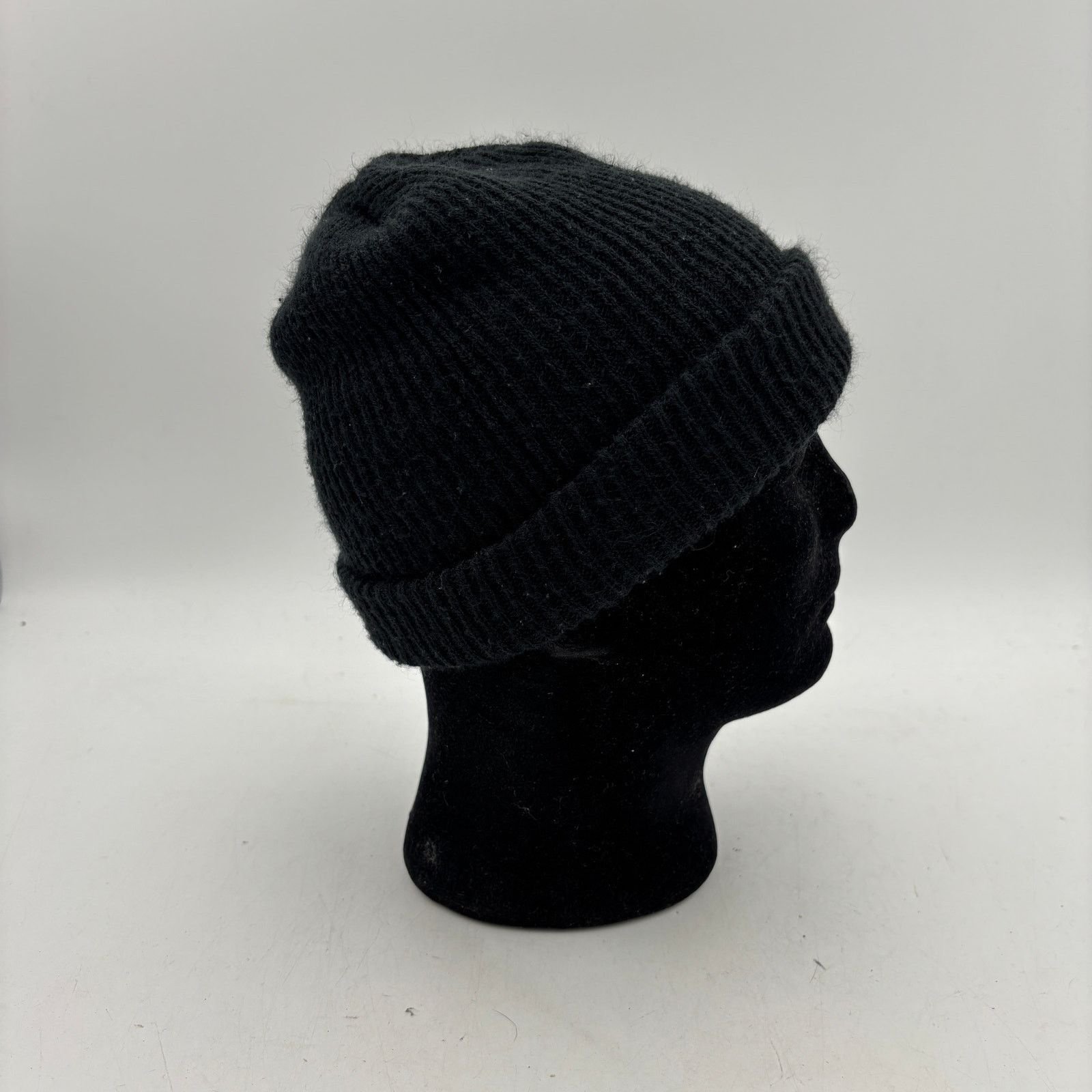 Kith Kith Classic Logo Knit Beanie Hat Acrylic Black Streetwear Size ONE SIZE - 3 Thumbnail