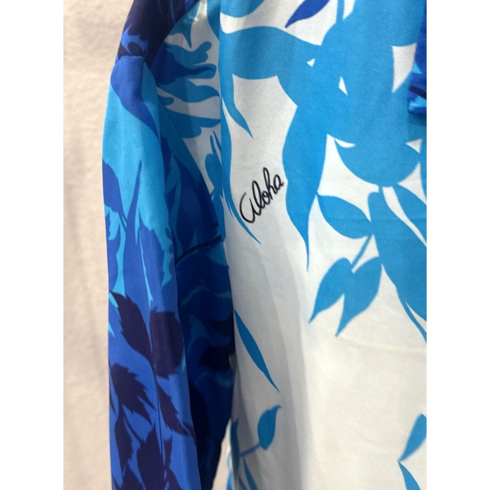 Vintage Royal Creations Hawaii Blue Floral Large L Short Sleeve Button Up Shirt Men Size US L / EU 52-54 / 3 - 6 Thumbnail