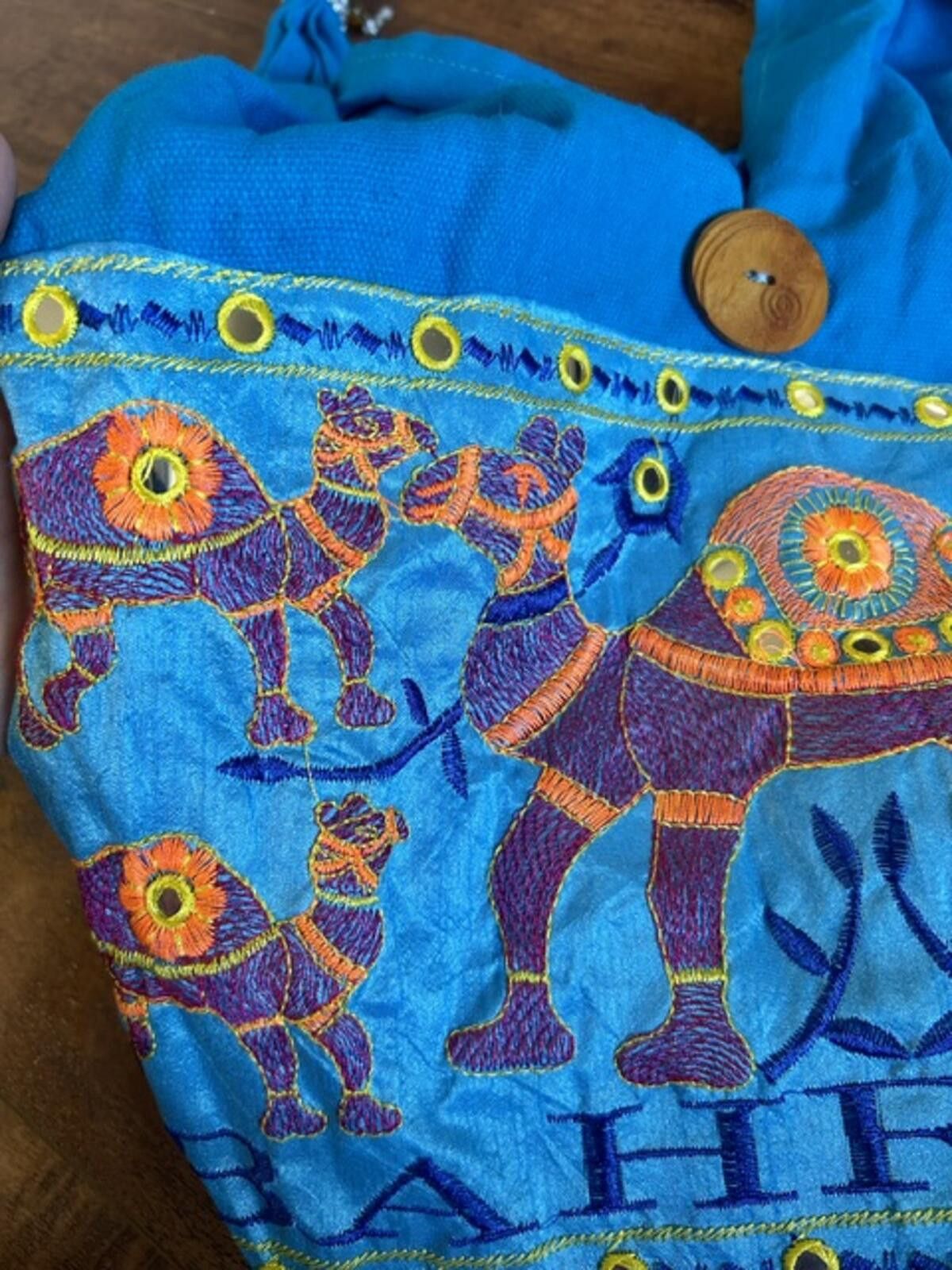 The Unbranded Brand Blue Embroidered Elephant Fabric Shoulder Bag Bahrain Size ONE SIZE - 4 Thumbnail