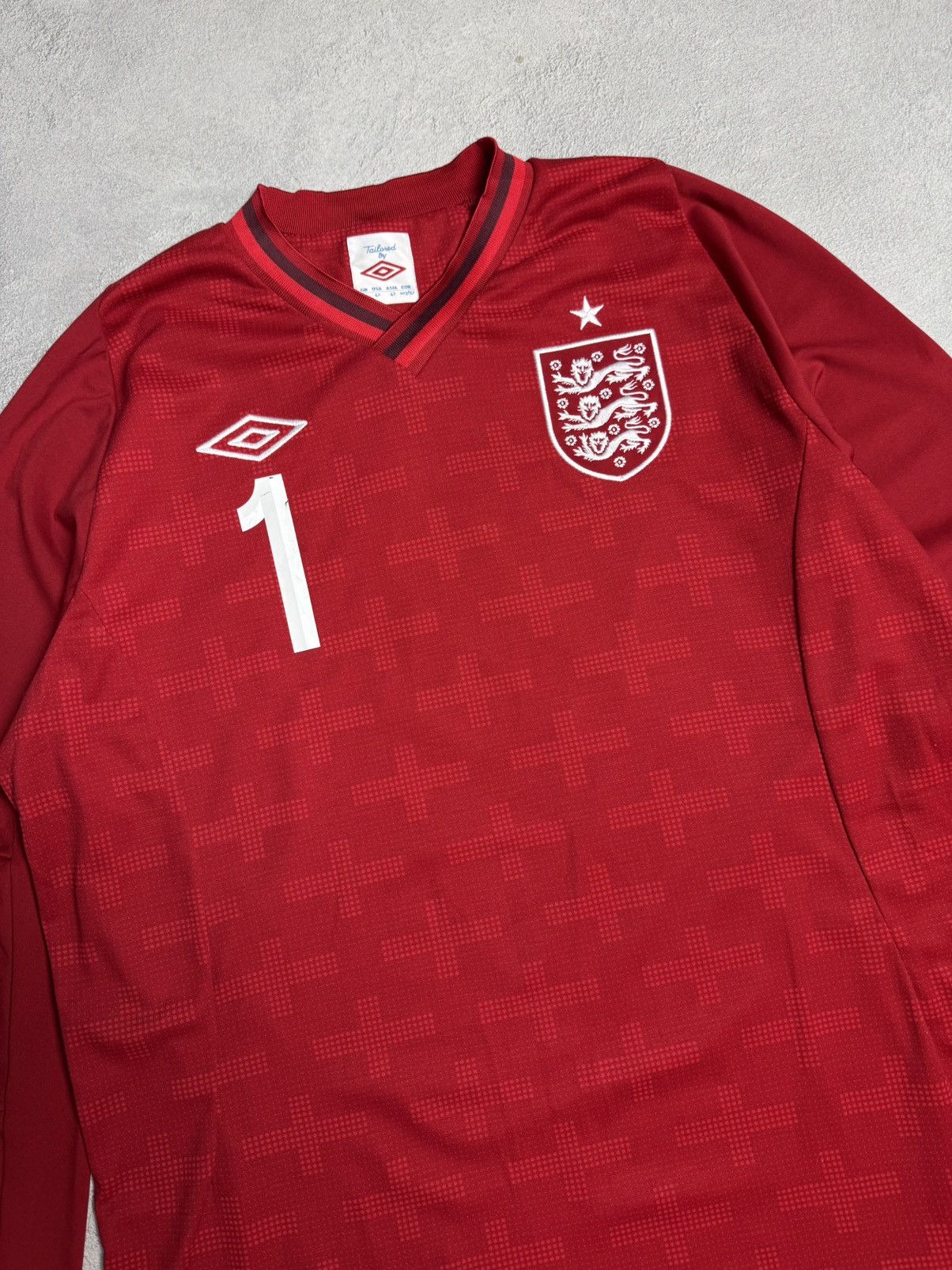 Umbro England 2012 2013 Goalkeeper Shirt Jersey Umbro #1 Hart Size US L / EU 52-54 / 3 - 3 Thumbnail