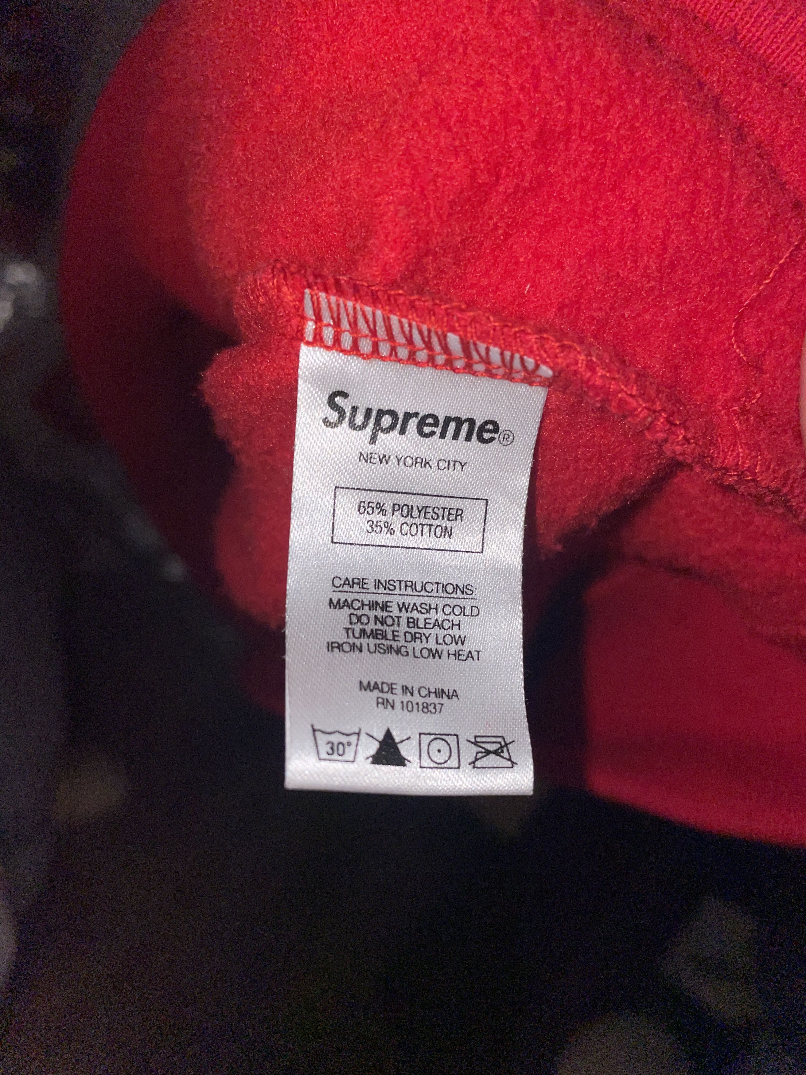 Supreme supreme laser cut S RED Size US M / EU 48-50 / 2 - 6 Thumbnail