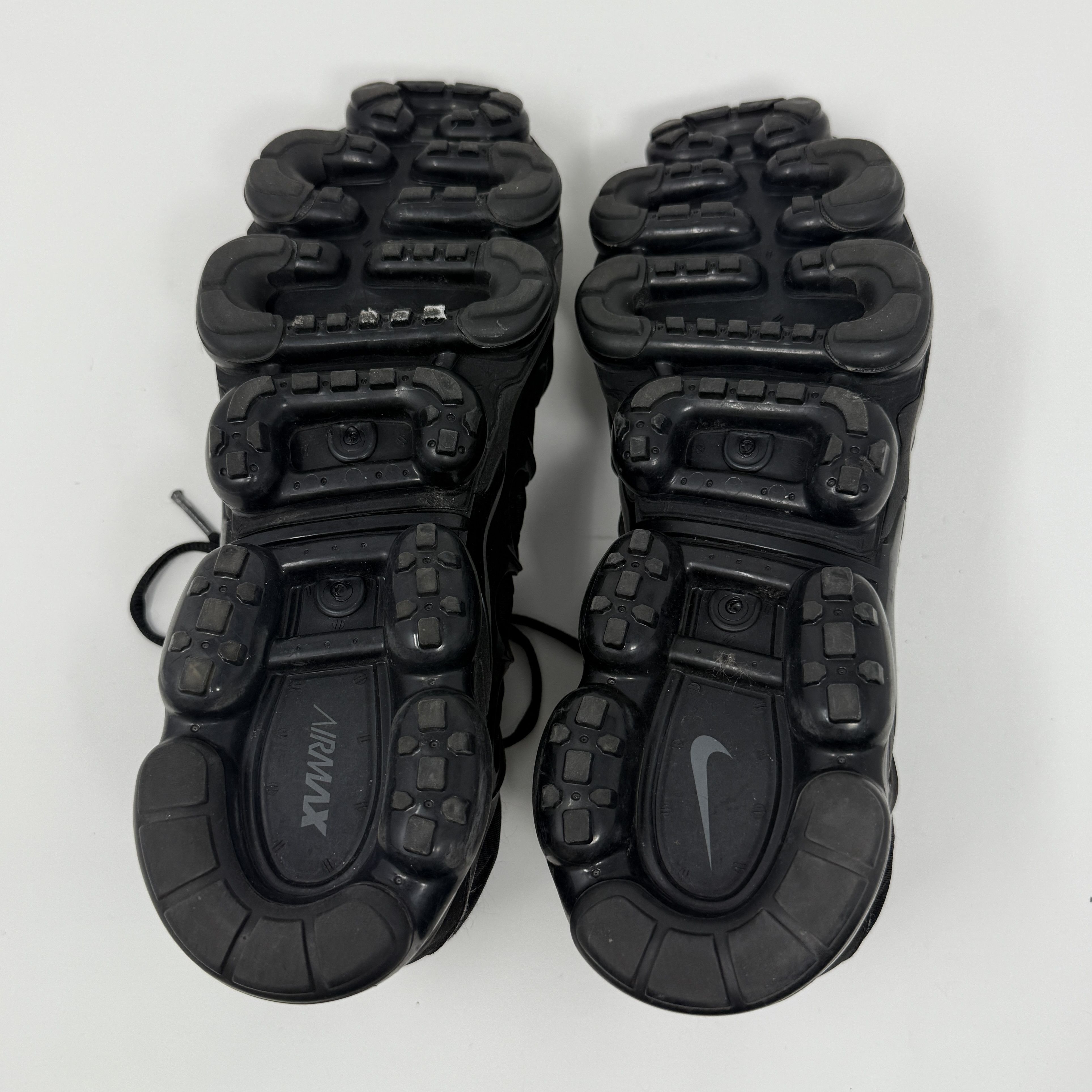Nike Nike Air Vipormax Plus Men's Triple Black Sneakers Size US 11 / EU 44 - 6 Thumbnail