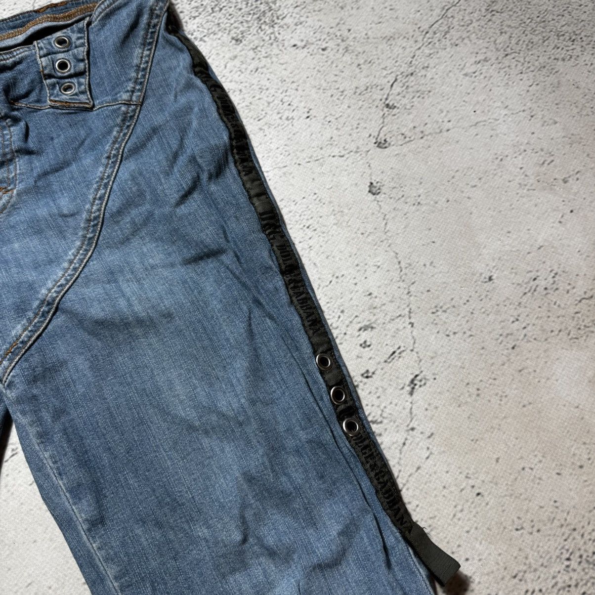 Dolce & Gabbana avant garde bootcut flared jeans very rare with big logo Size 26" / US 2 / IT 38 - 6 Thumbnail