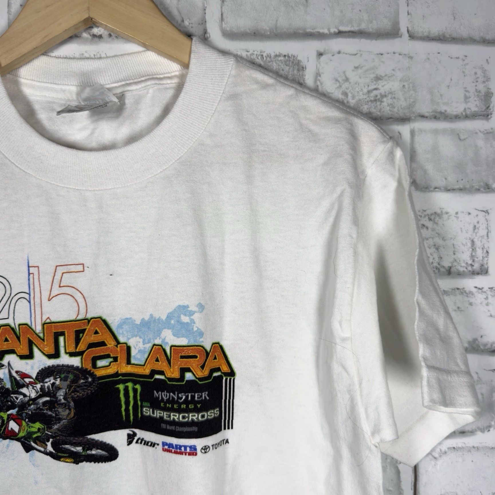 Vintage VINTAGE AUTOGRAPHED 2015 Santa Clara Motorbike White Graphic Tee Mens Size S Size US S / EU 44-46 / 1 - 2 Thumbnail