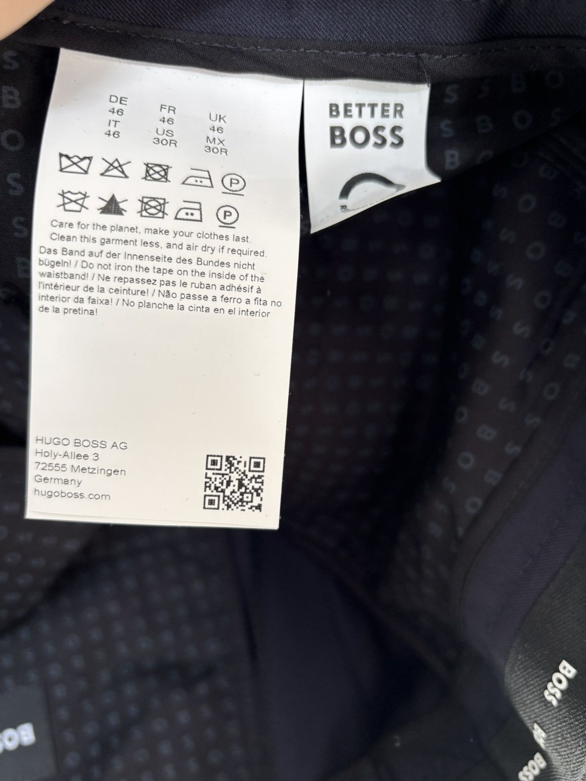 Hugo Boss Boss suit worn one time, blazer and trouser Size 46R - 7 Thumbnail