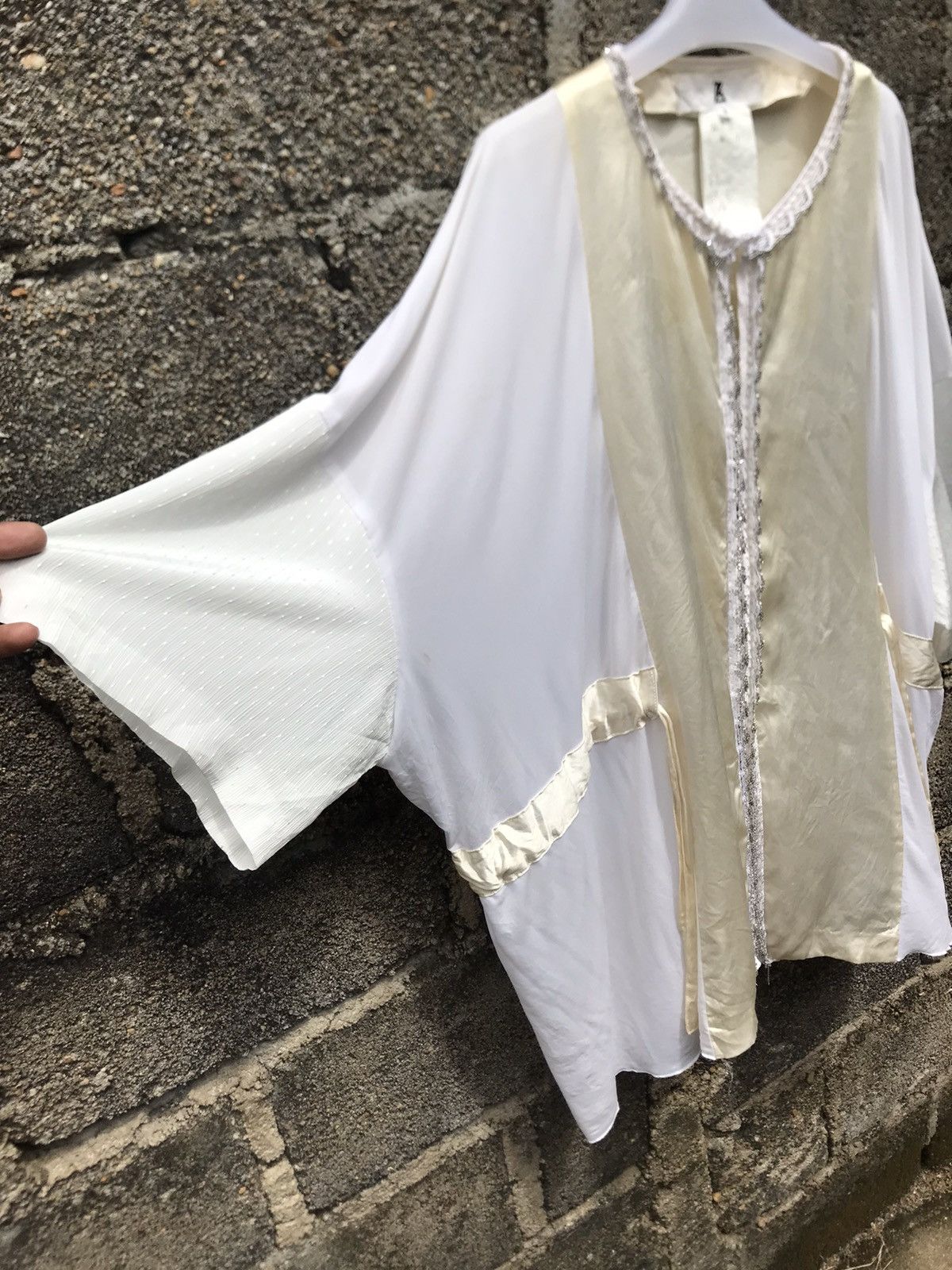 ANREALAGE × Japanese Brand 🌟Luxury Anrealage White Sexy Pajamas Size ONE SIZE - 2 Thumbnail