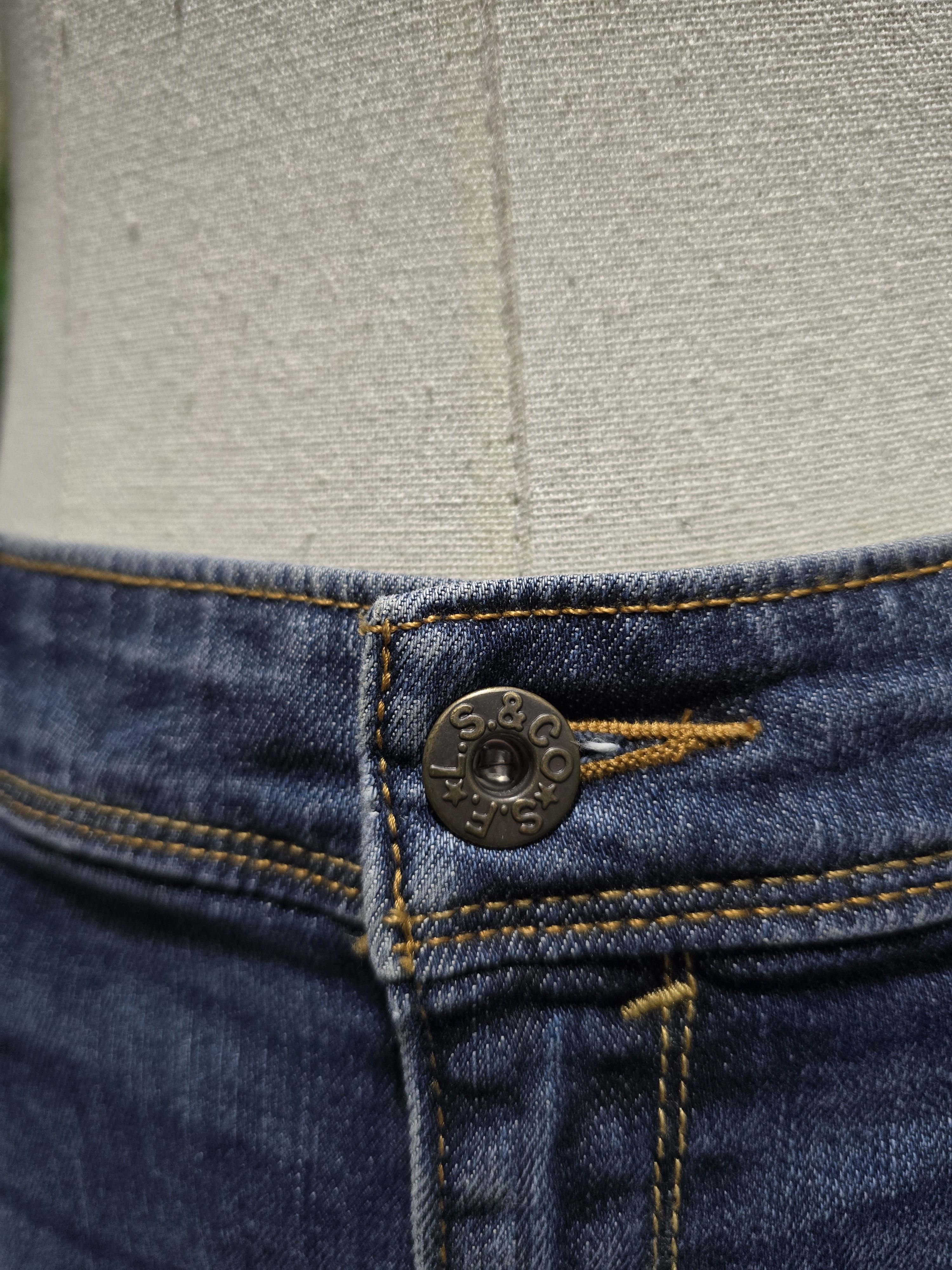 Levi's LEVI'S VINTAGE, blue denim mini skirt ,WOMEN'S large Size 34" / US 12 / IT 48 - 11 Thumbnail