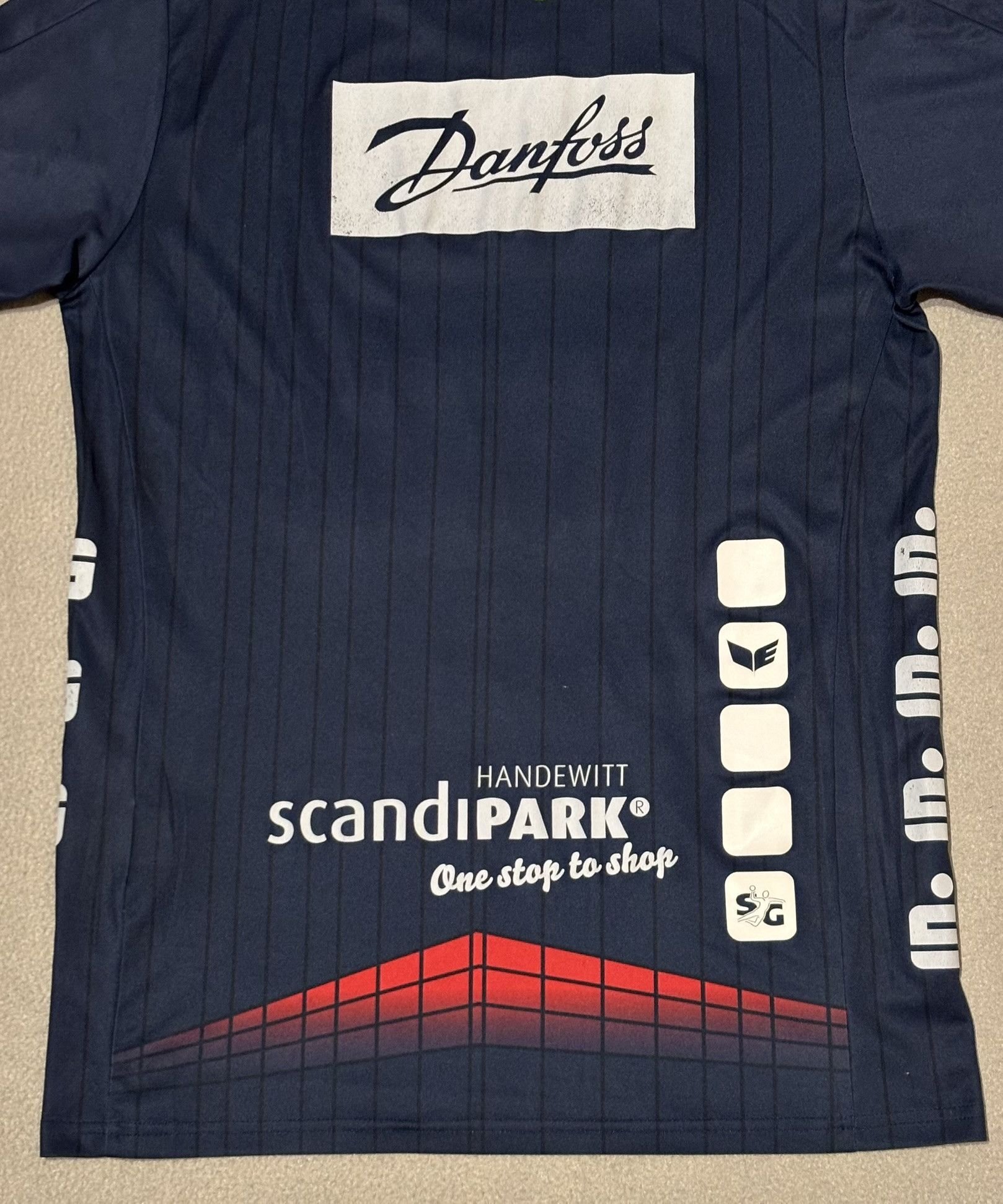 Erima SG Flensburg-Handewitt 2021/2022 Erima Handball Jersey Size US M / EU 48-50 / 2 - 15 Thumbnail