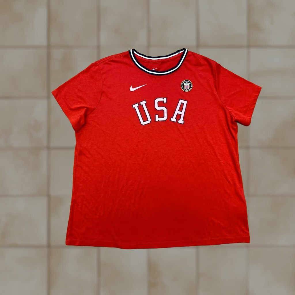 Nike Nike Track Team USA Shirt XXL Womens Red Patch Tokyo 2020 Olympic Jersey Shirt Size XXL / US 16-18 / IT 52-54 - 1 Thumbnail