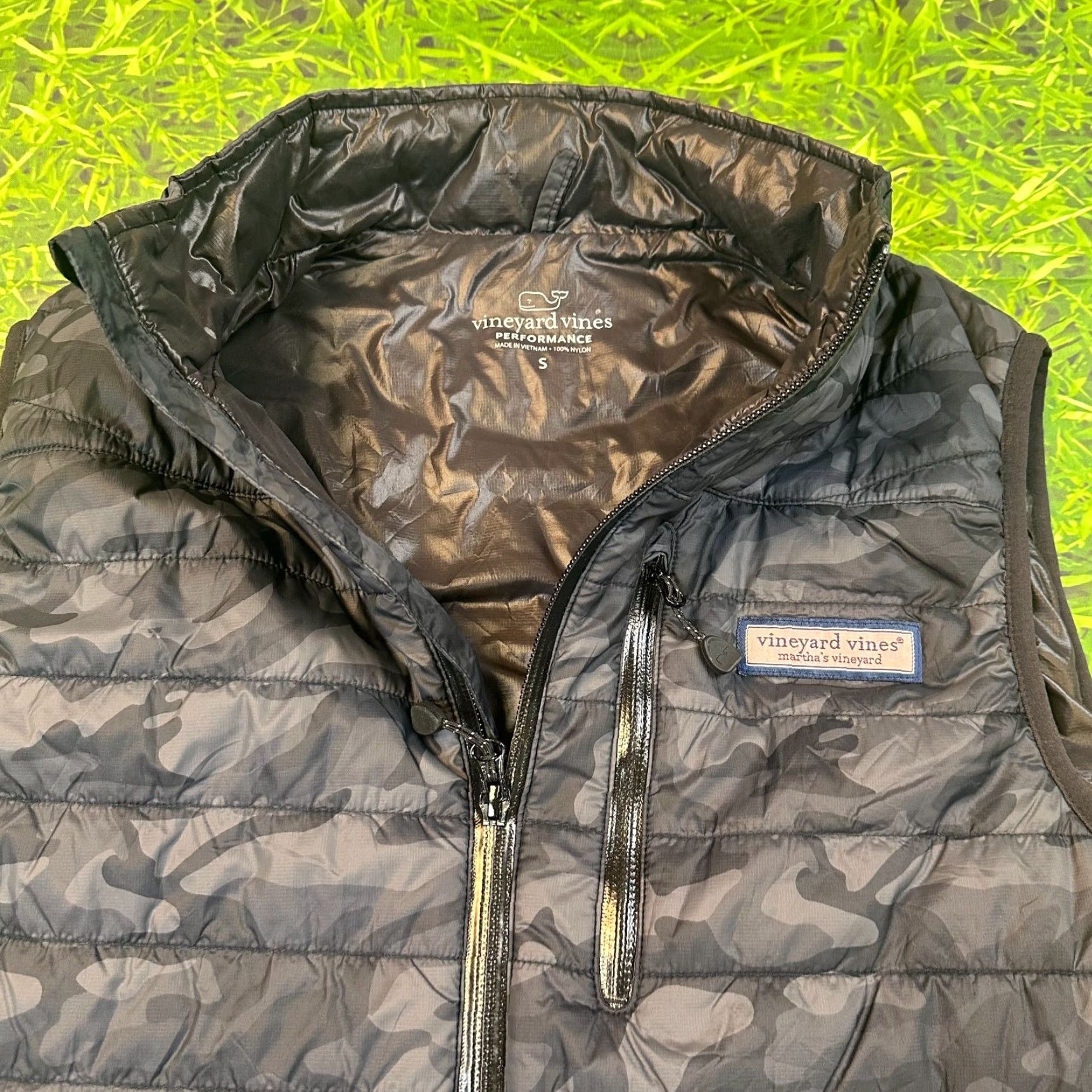 Vineyard Vines Vineyard Vines Performance Puffer Womens Small Martha's Spell Out Whale Full Zip Vest Size S / US 4 / IT 40 - 5 Thumbnail