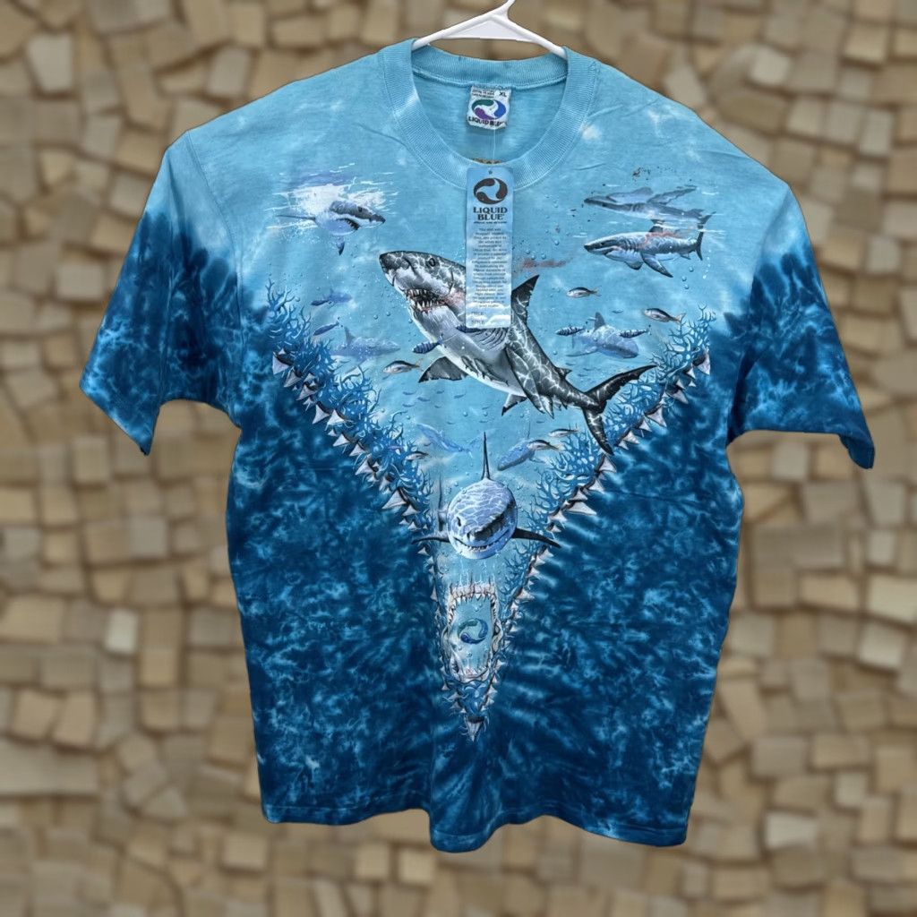 Liquid Blue VINTAGE Liquid Blue Great White Jaws SHARK BITE Ocean T-SHIRT Tie Dye XL Unisex 1990s Graphic Tee Blue Size US XL / EU 56 / 4 - 1 Thumbnail