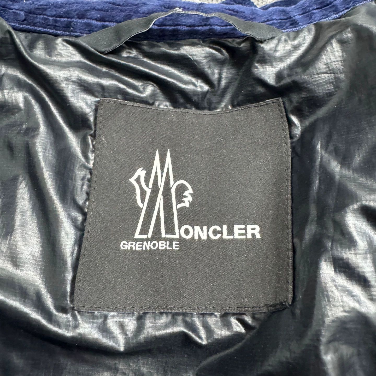 Moncler Moncler Corduroy Down Jacket Size 1 Size S / US 4 / IT 40 - 2 Thumbnail