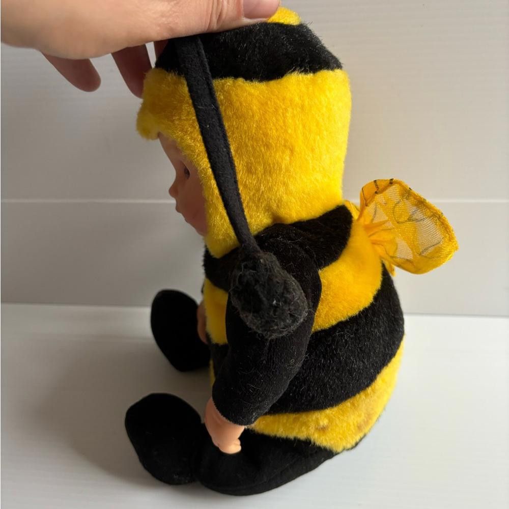 Designer Anne Geddes Baby Lil Bee 2005 Doll Size ONE SIZE - 4 Thumbnail