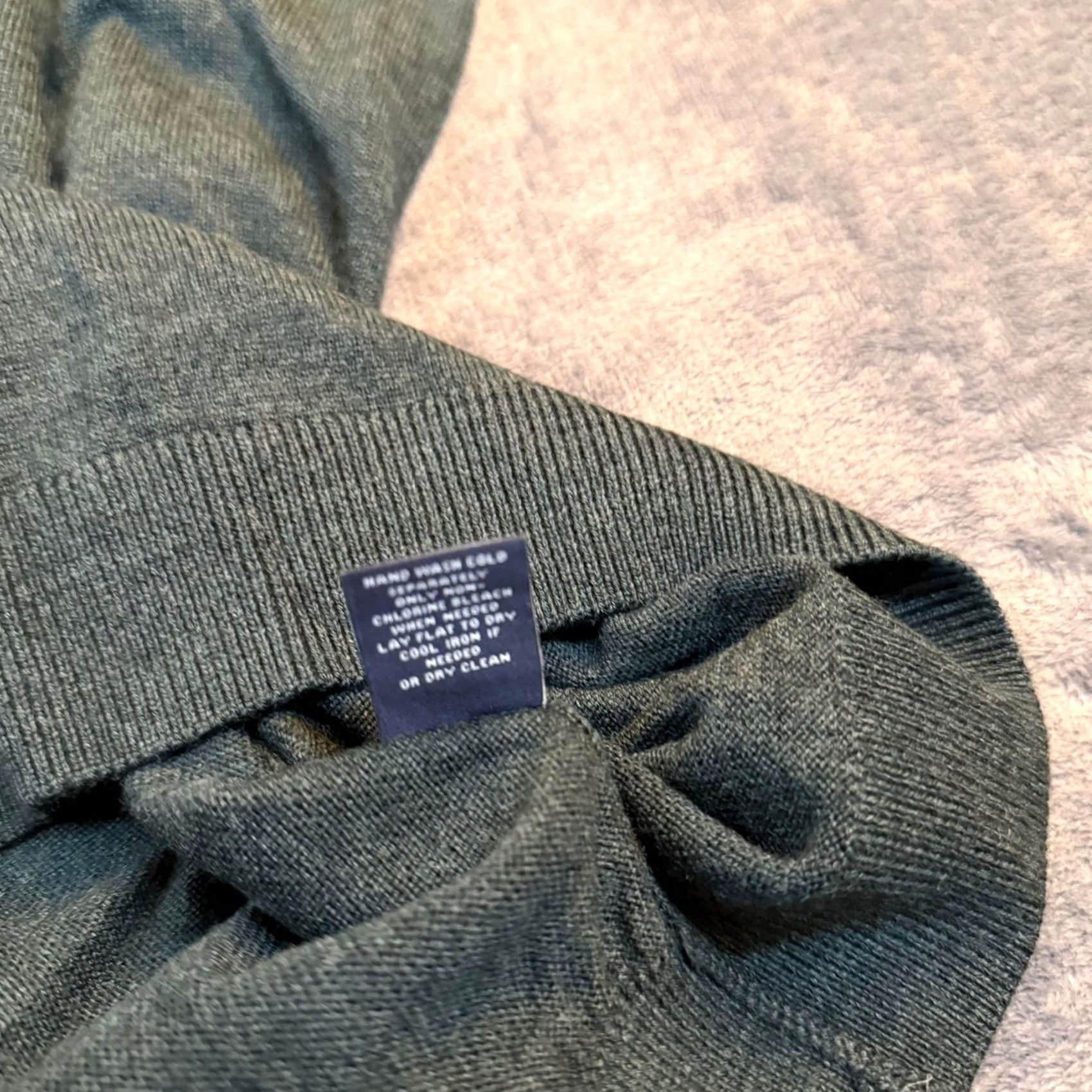 Hart Schaffner Marx Hart Schaffner Marx Biella Yarn Sweater Mens XXL Green Merino Wool V-Neck NWT Size US XXL / EU 58 / 5 - 6 Thumbnail