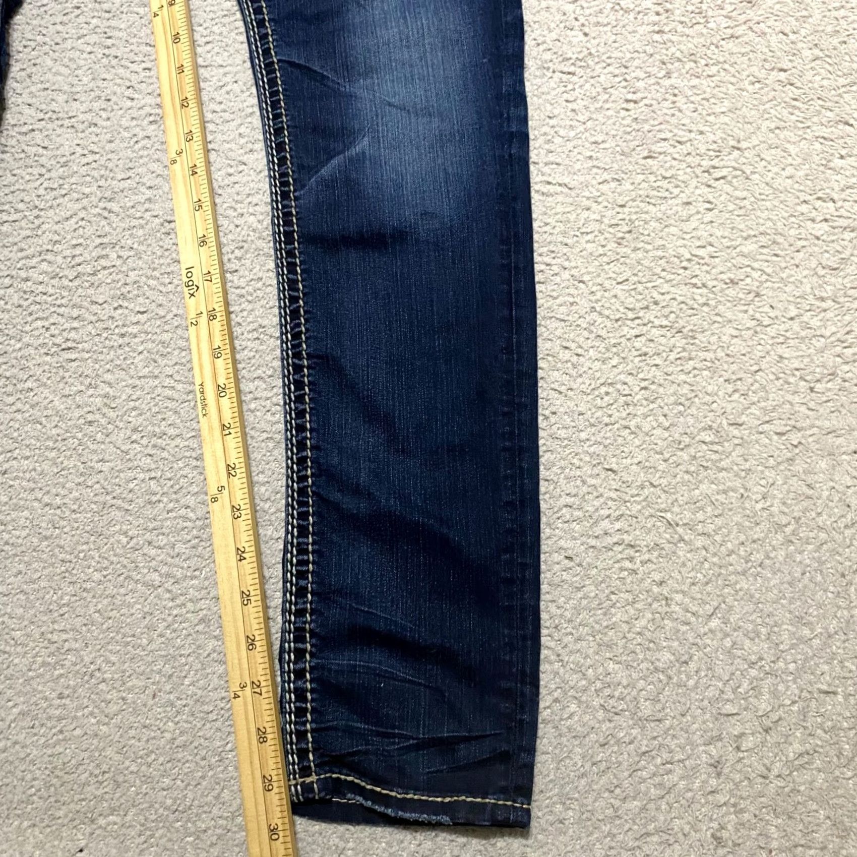 Silver Jeans Co. Silver Jeans Suki Jeans Women 28 Blue Denim Skinny Low Rise Regular 5-Pocket Dark Wash Shoes? Size 28" / US 6 / IT 42 - 7 Thumbnail
