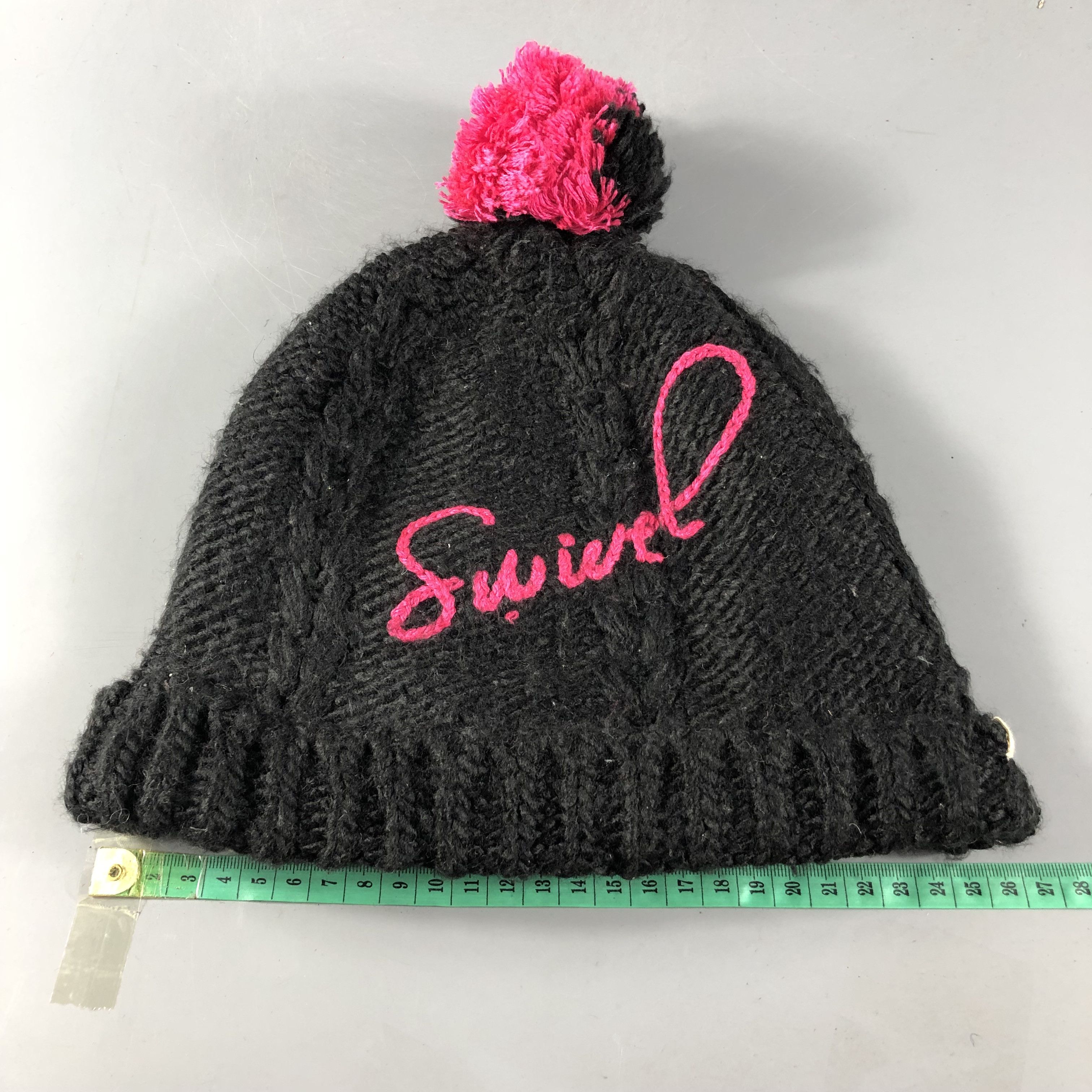 Vintage Swivel Cable Knit Bobble Beanie Snowcap Snow Hat B570 Size ONE SIZE - 3 Thumbnail